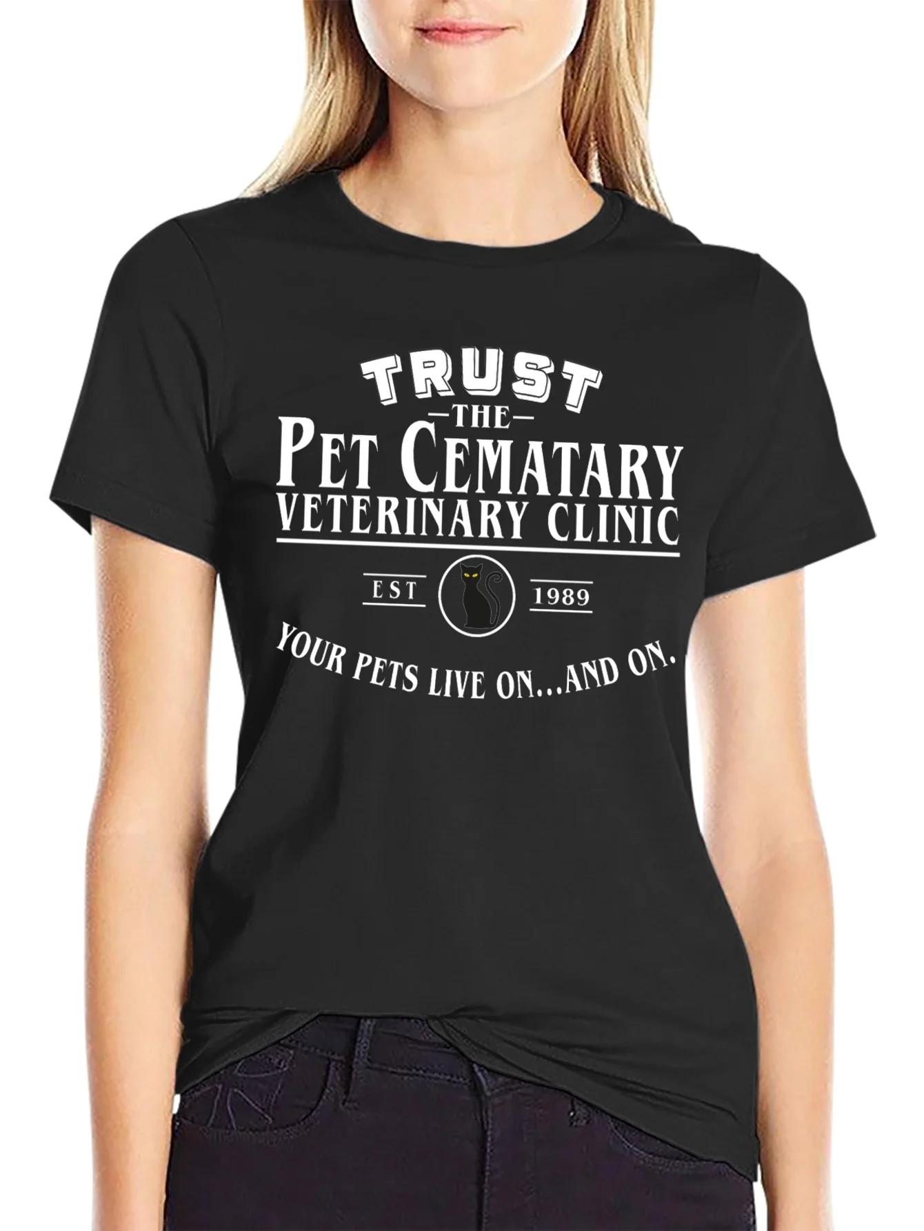 Camiseta Pet Cematary Veterinary Clinic - Negro