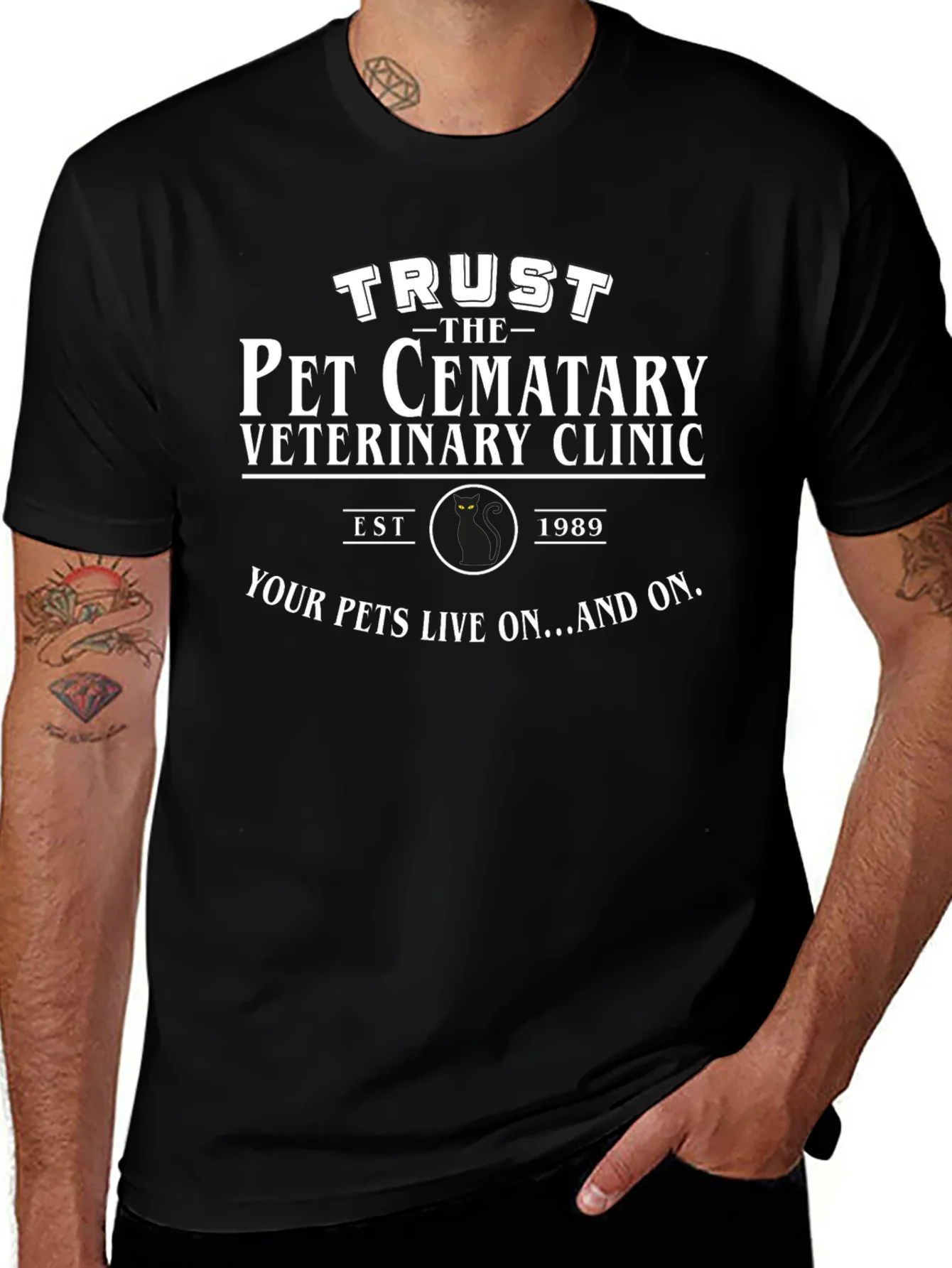 Camiseta Pet Cematary Veterinary Clinic - Negro