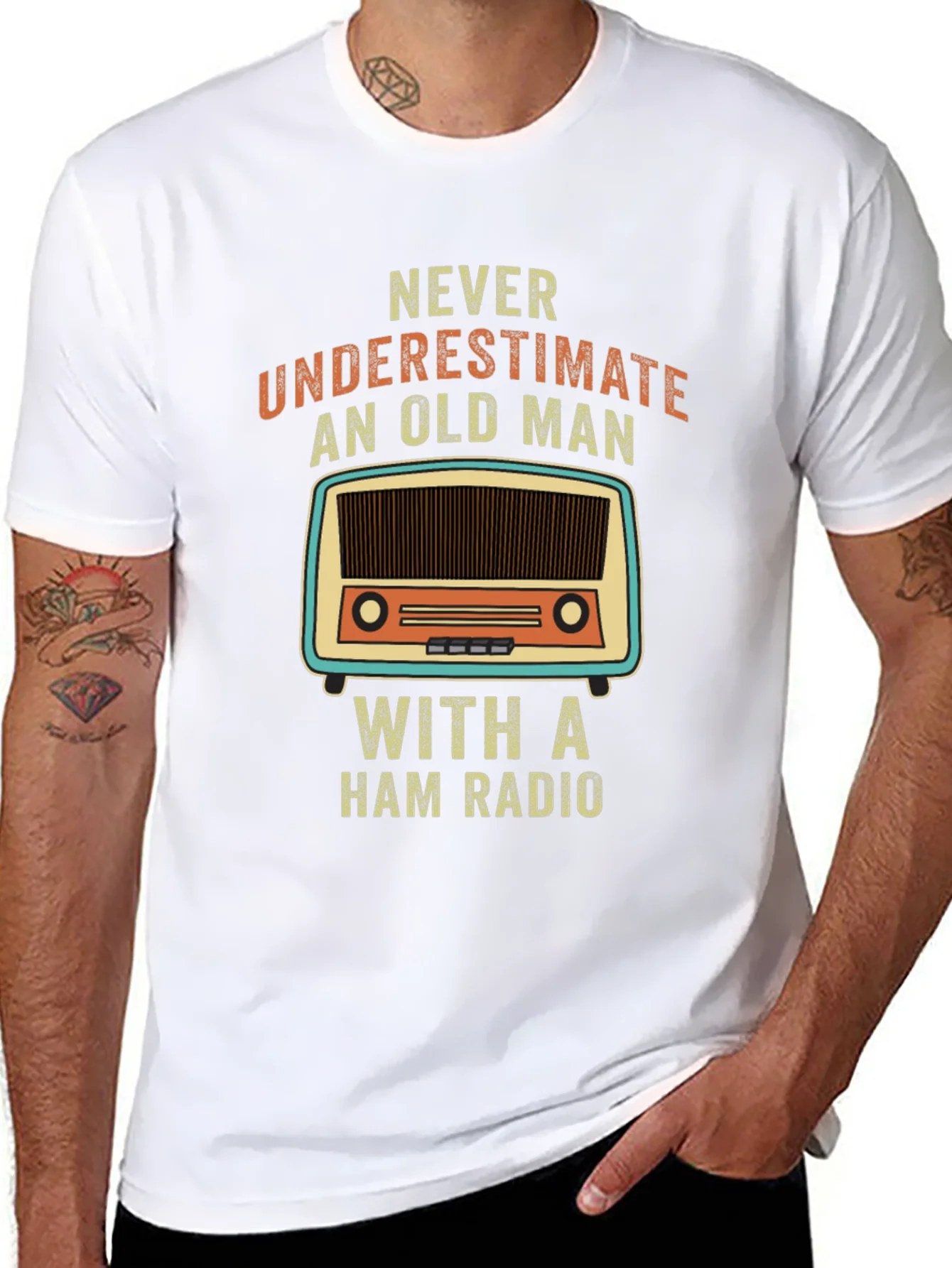 Camiseta Negra Hombre Radioaficionado - Nunca Subestimes