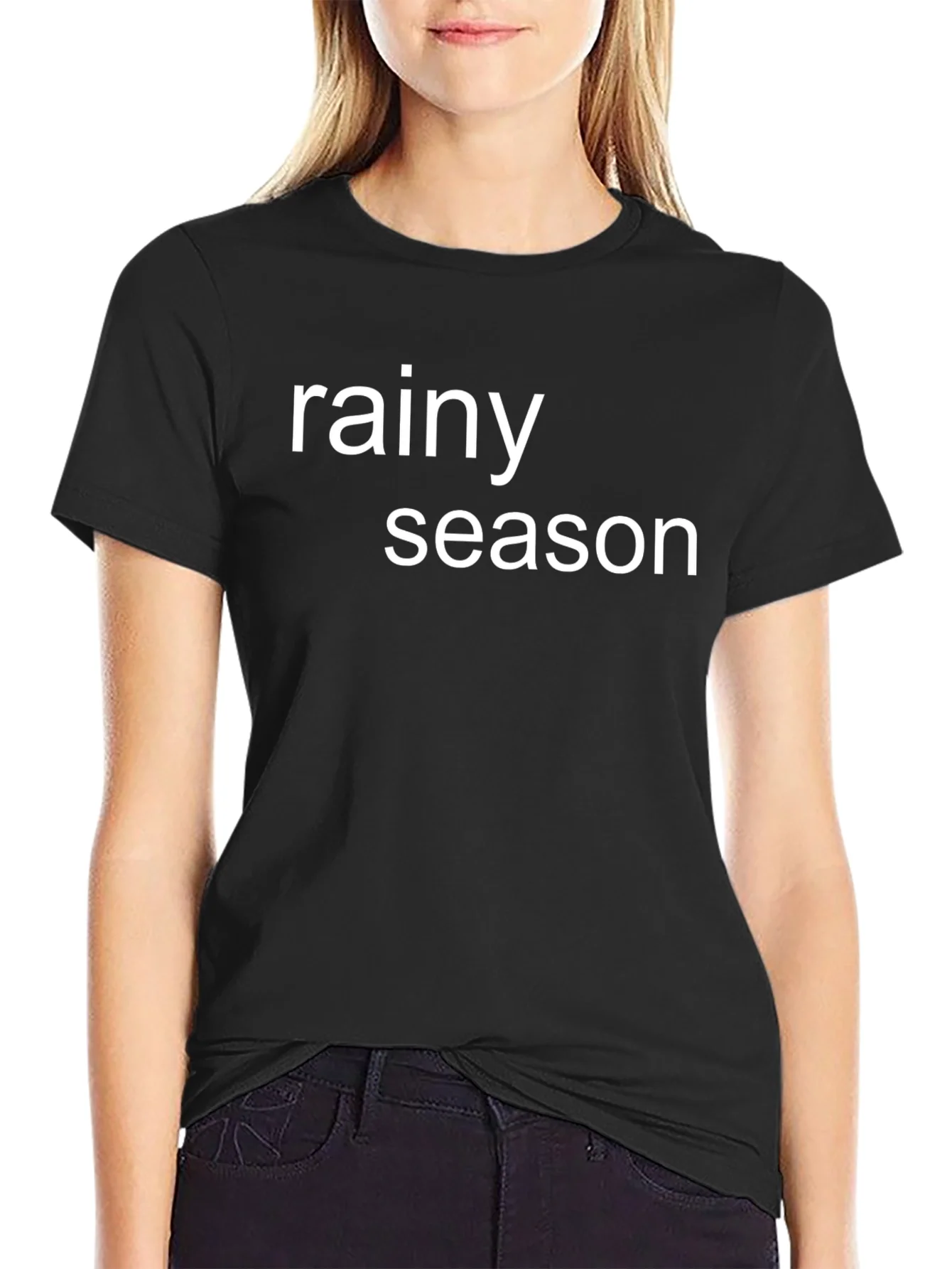 Camiseta Negra Temporada de Lluvias