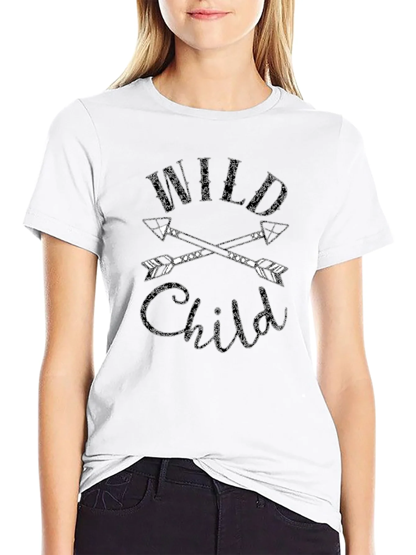 Camiseta Negra Wild Child con Flechas Cruzadas