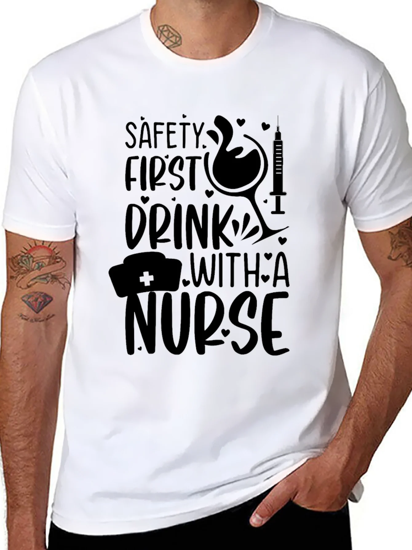 Camiseta Negra: Seguridad Primero ?Bebe con una Enfermera!