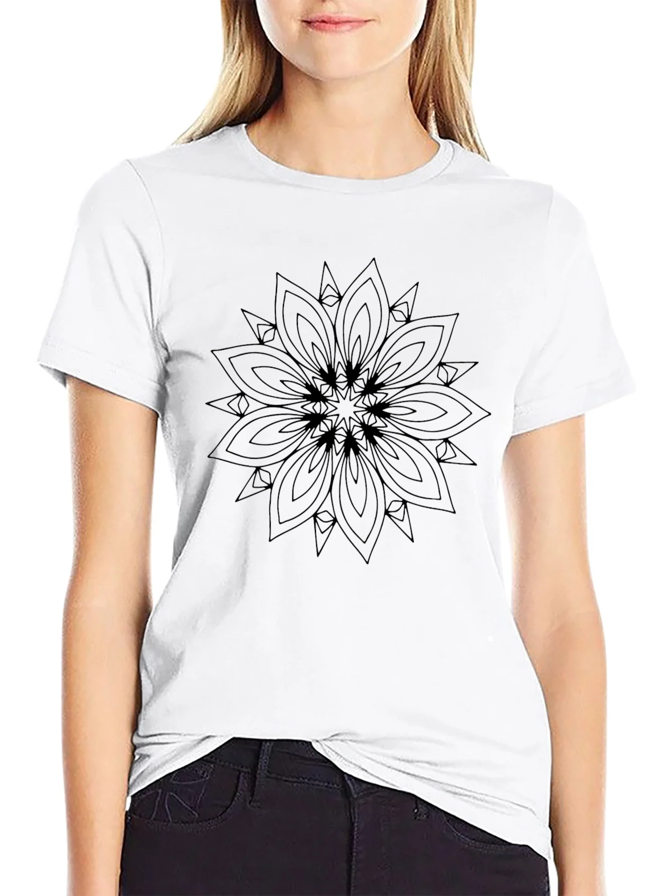 Camiseta Negra con Dise?o Floral Abstracto
