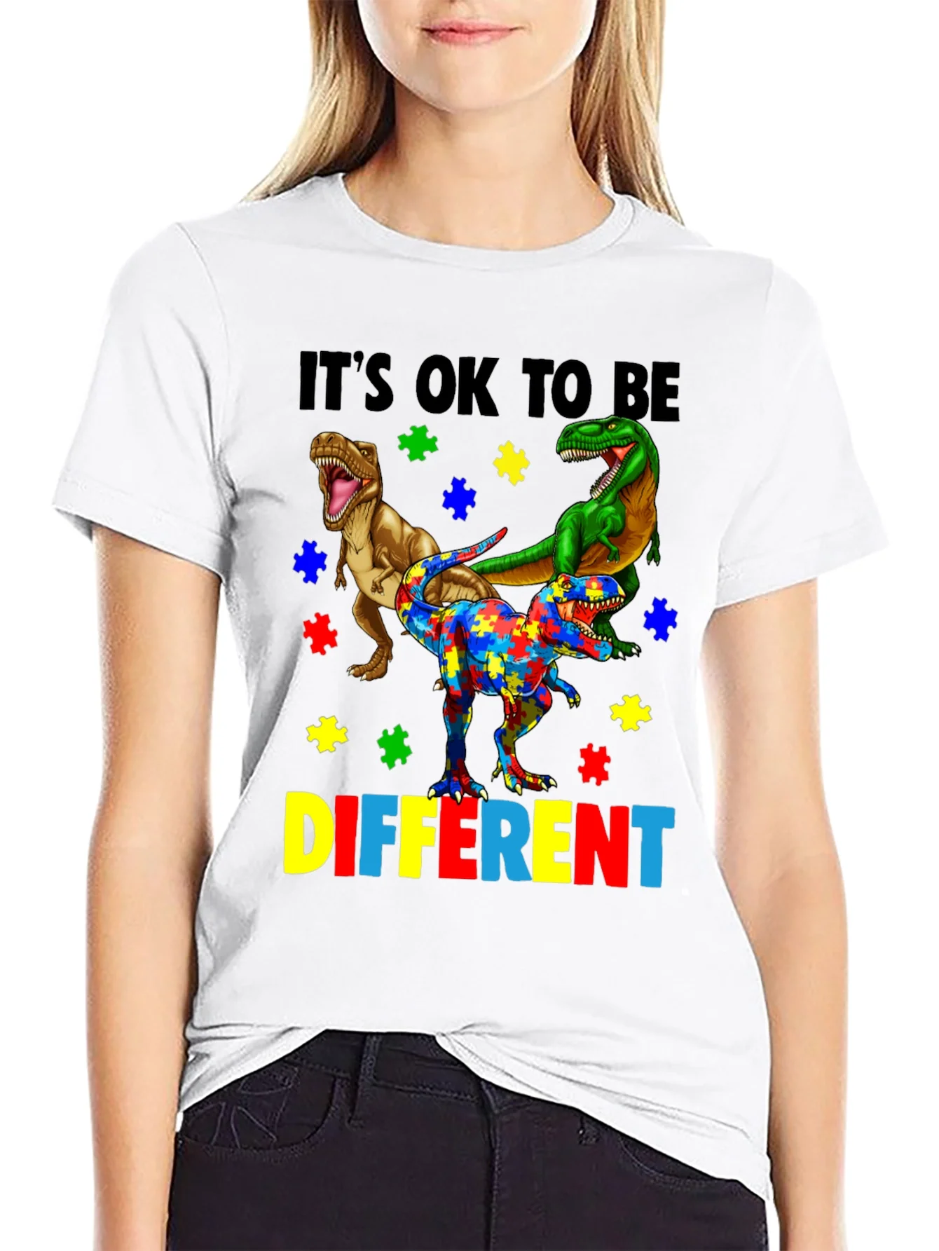 Camiseta Est¨¢ Bien Ser Diferente con Dinosaurios