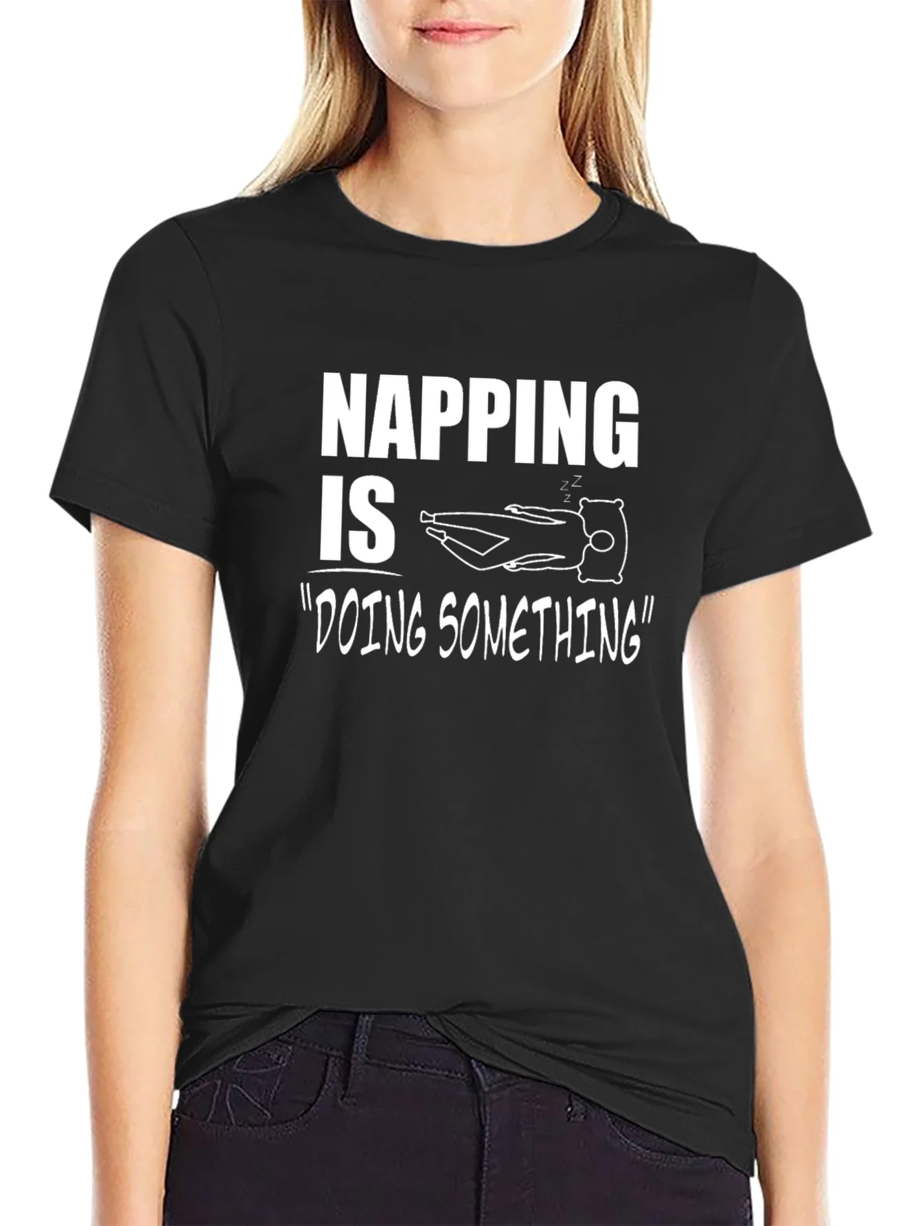 Camiseta Negra Napping is Doing Something