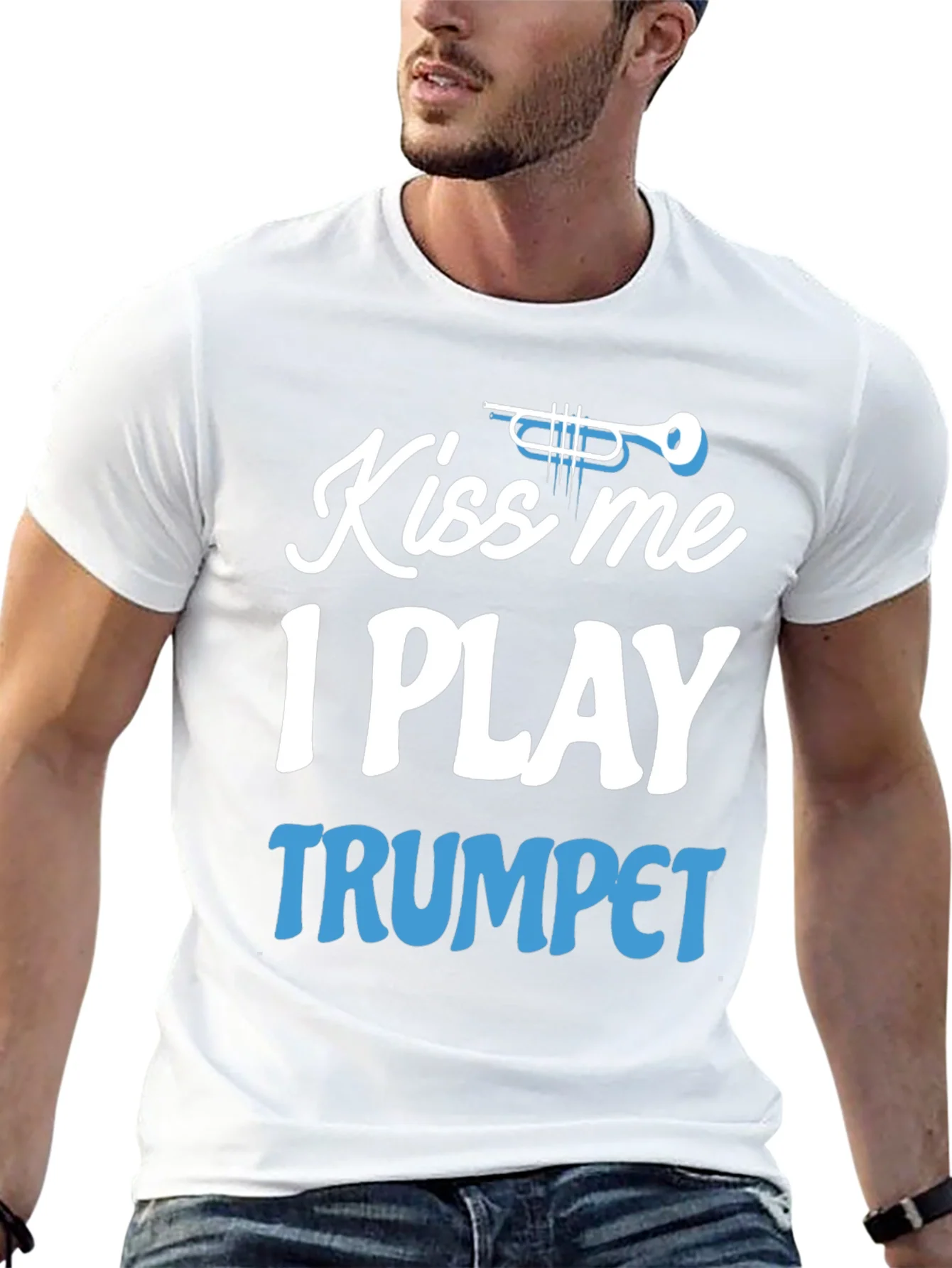 Camiseta Negra Kiss Me I Play Trumpet