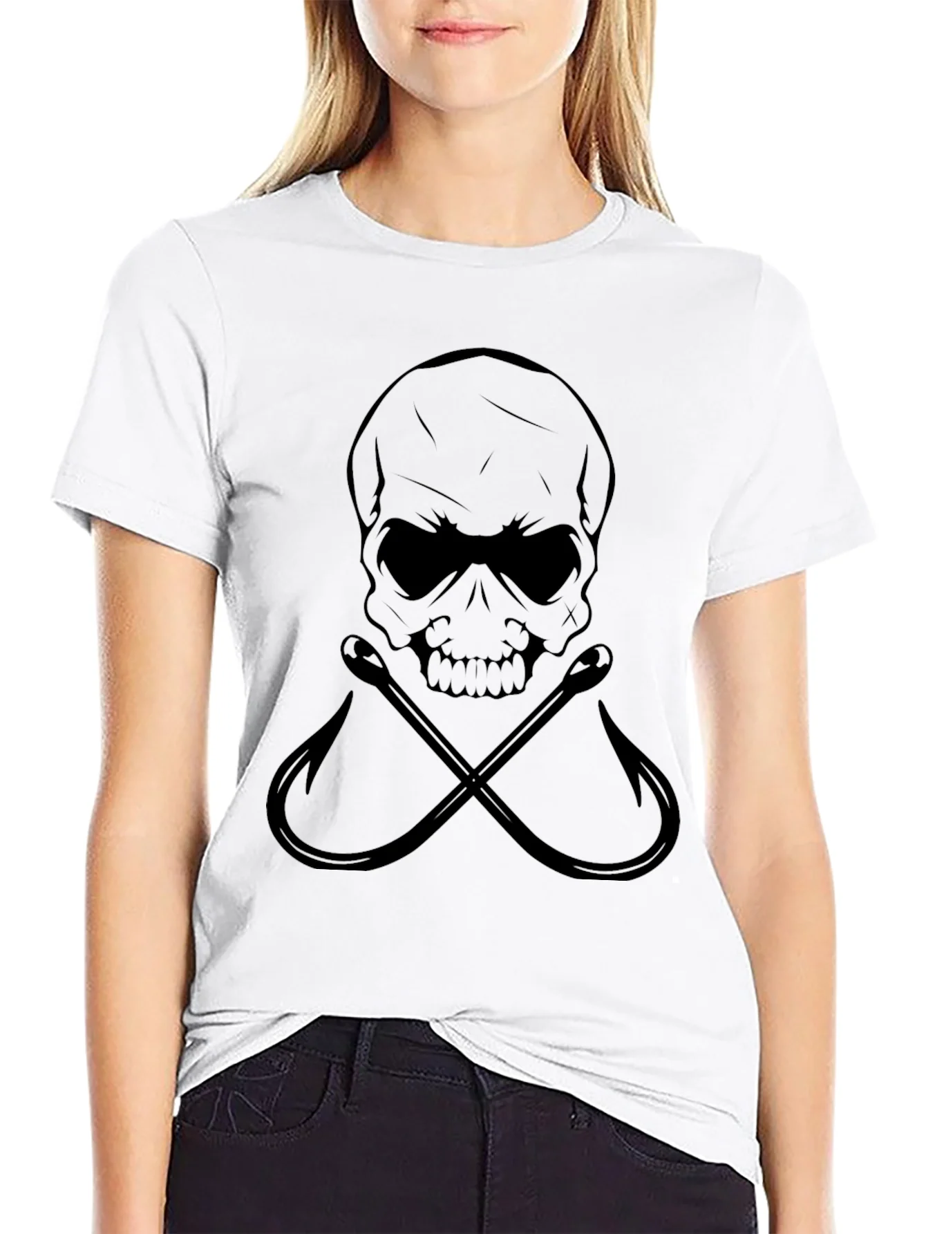 Camiseta Negra con Calavera y Anzuelos Cruzados