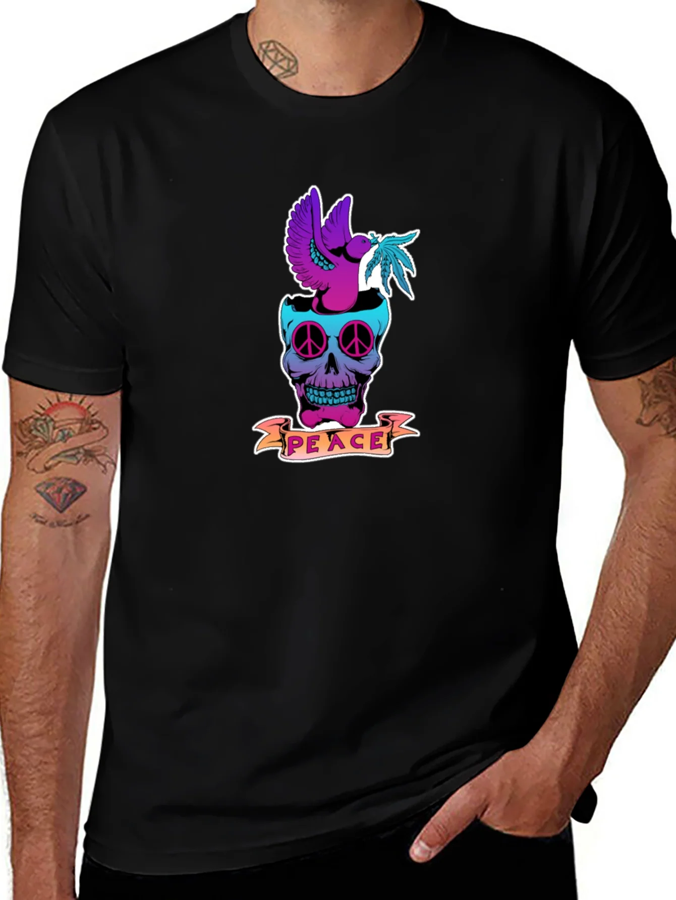 Camiseta Negra Estampada Calavera Peace