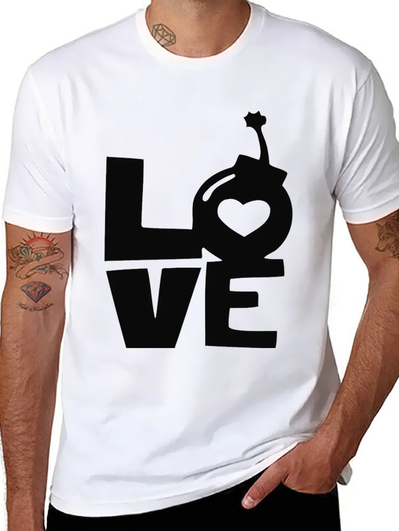 Camiseta Negra LOVE Bomba Coraz¨®n