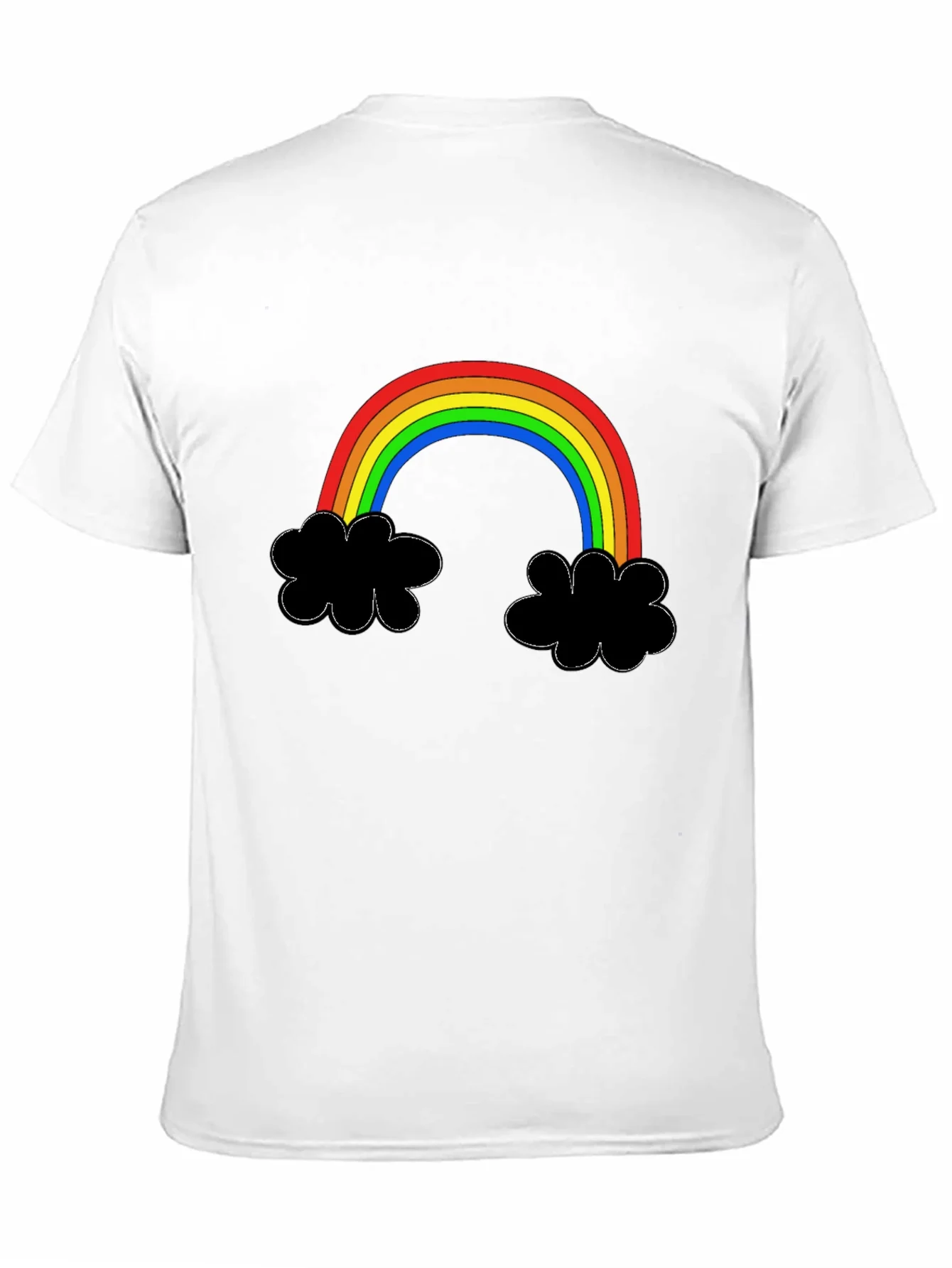 Camiseta Negra con Arco¨ªris y Nubes