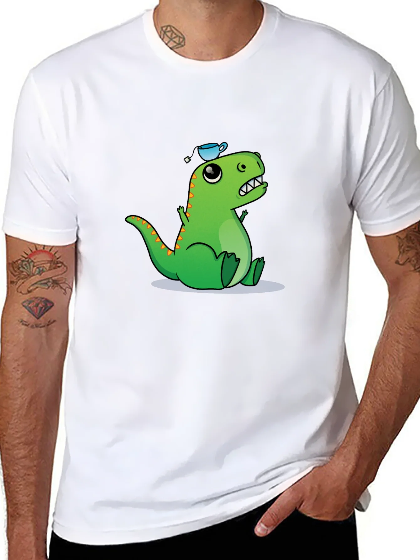 Camiseta Negra con Dinosaurio y Taza