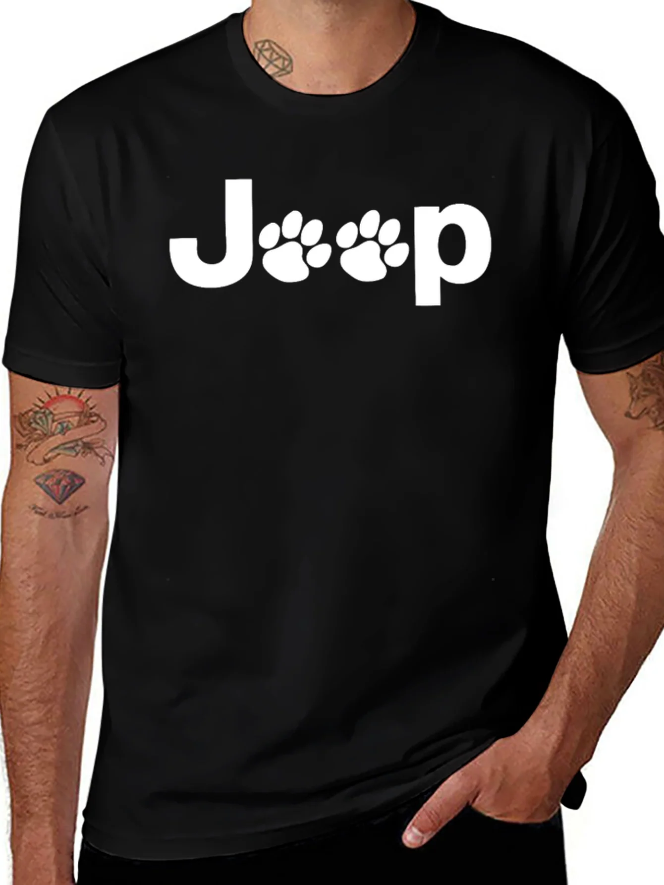 Camiseta Negra Jeep con Huellas de Pata