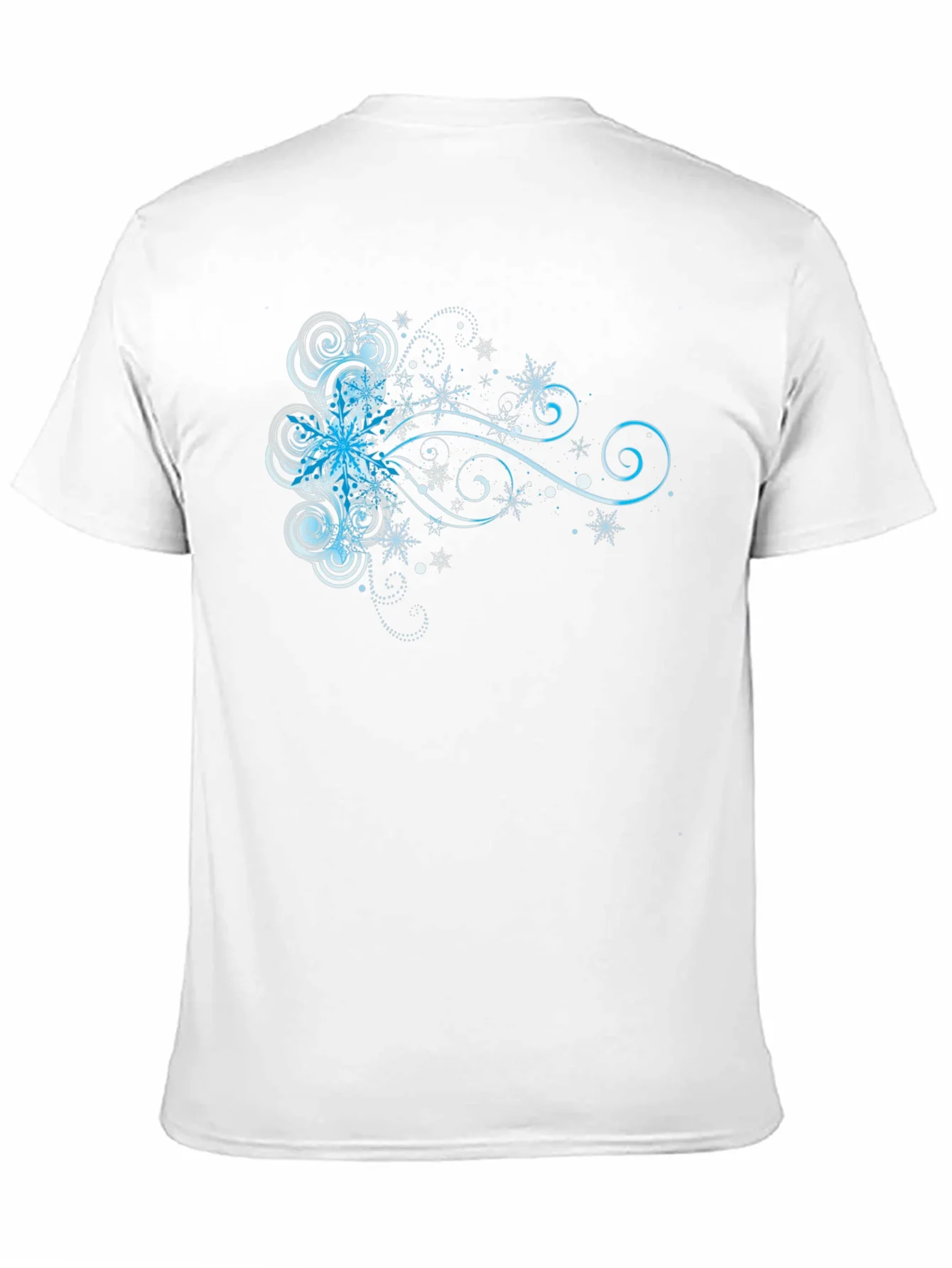 Camiseta Negra con Dise?o Invernal Abstracto