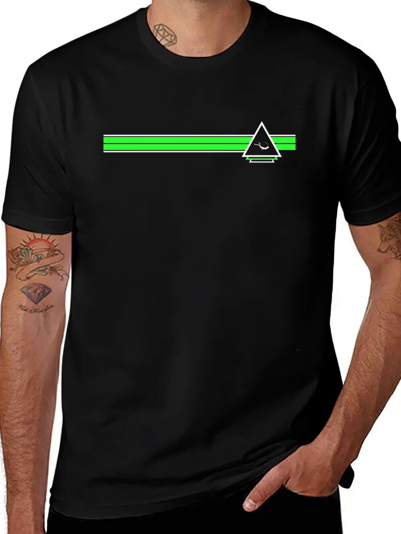Camiseta Negra con Dise?o Geom¨¦trico Verde