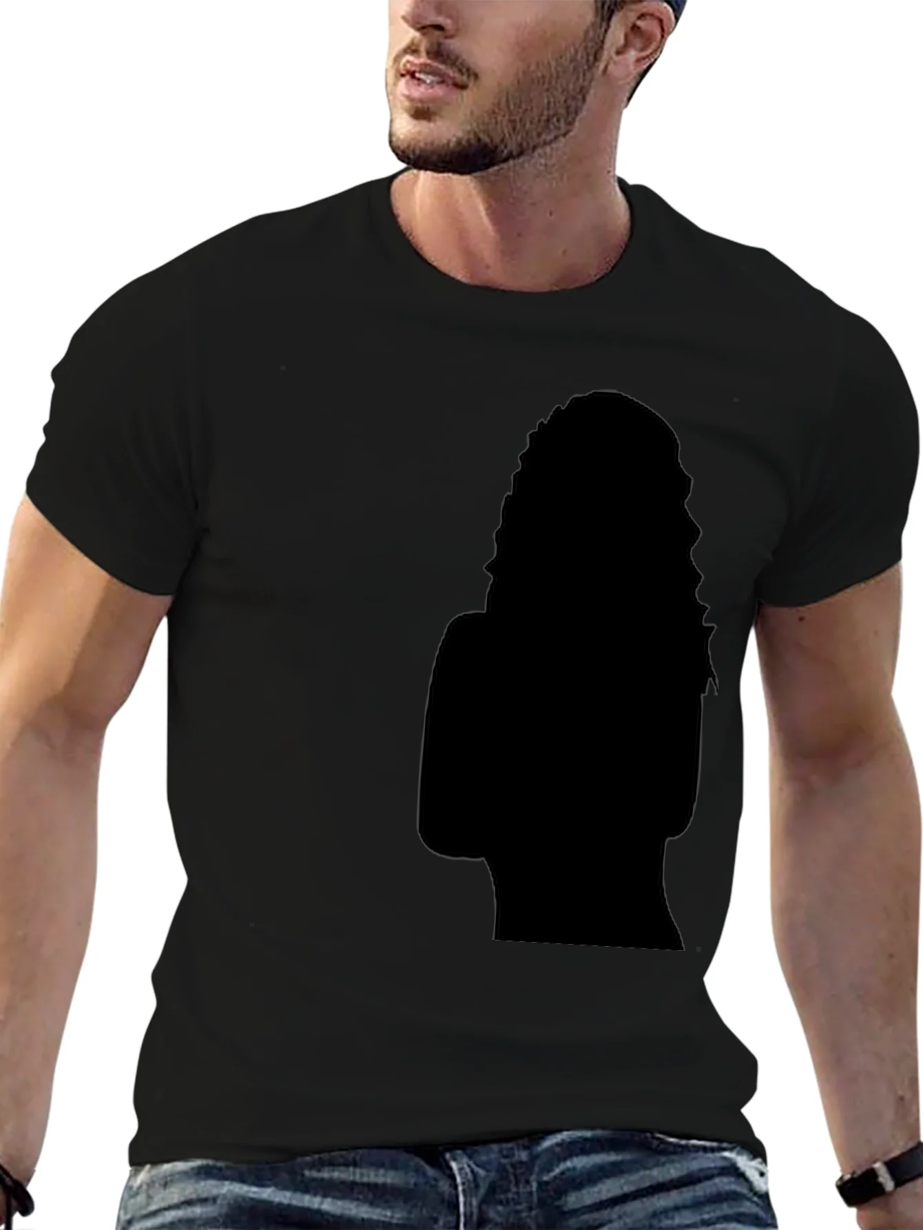 Camiseta Negra con Silueta Misteriosa