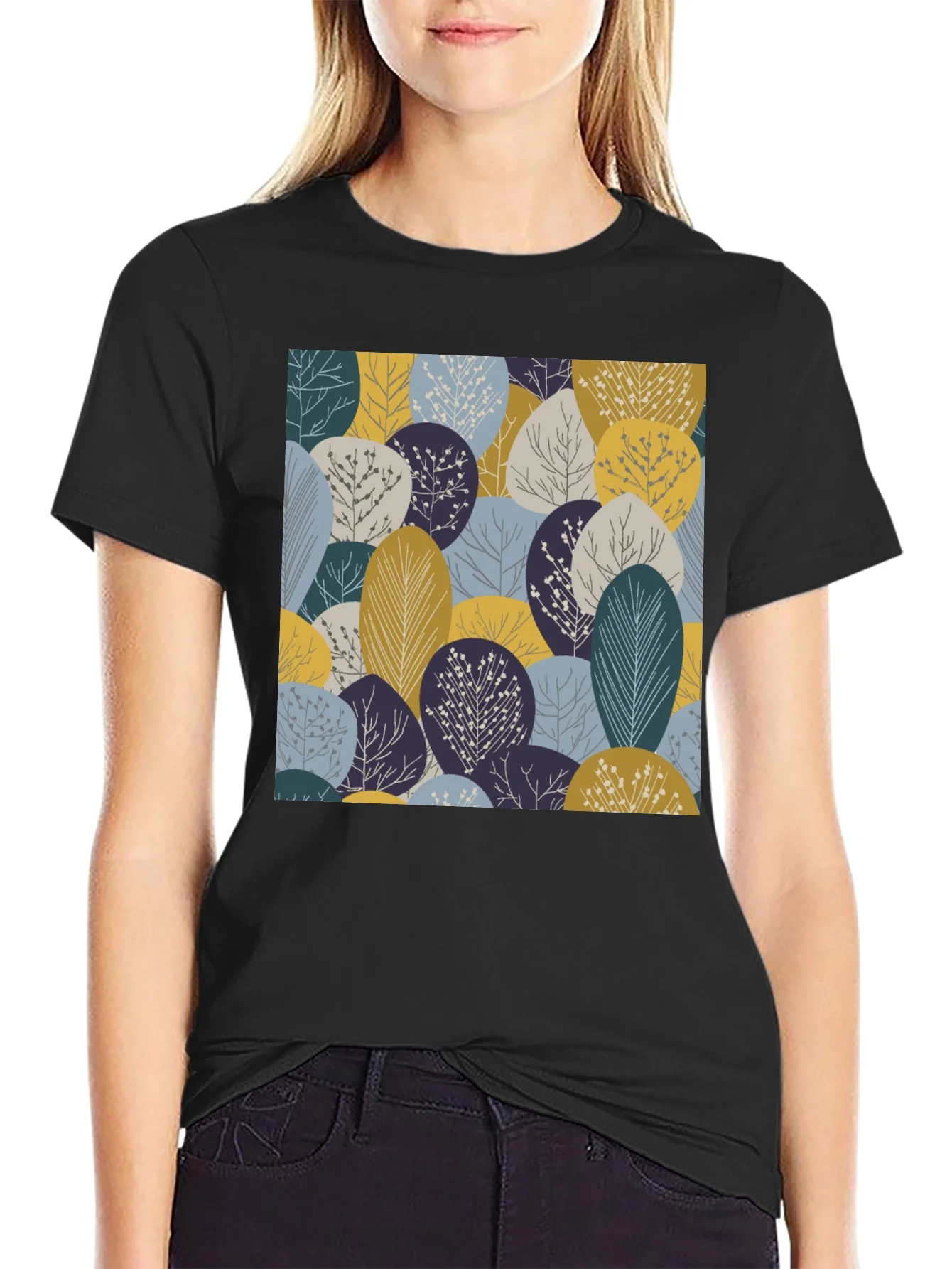 Camiseta Negra con Estampado de ¨¢rboles Abstractos