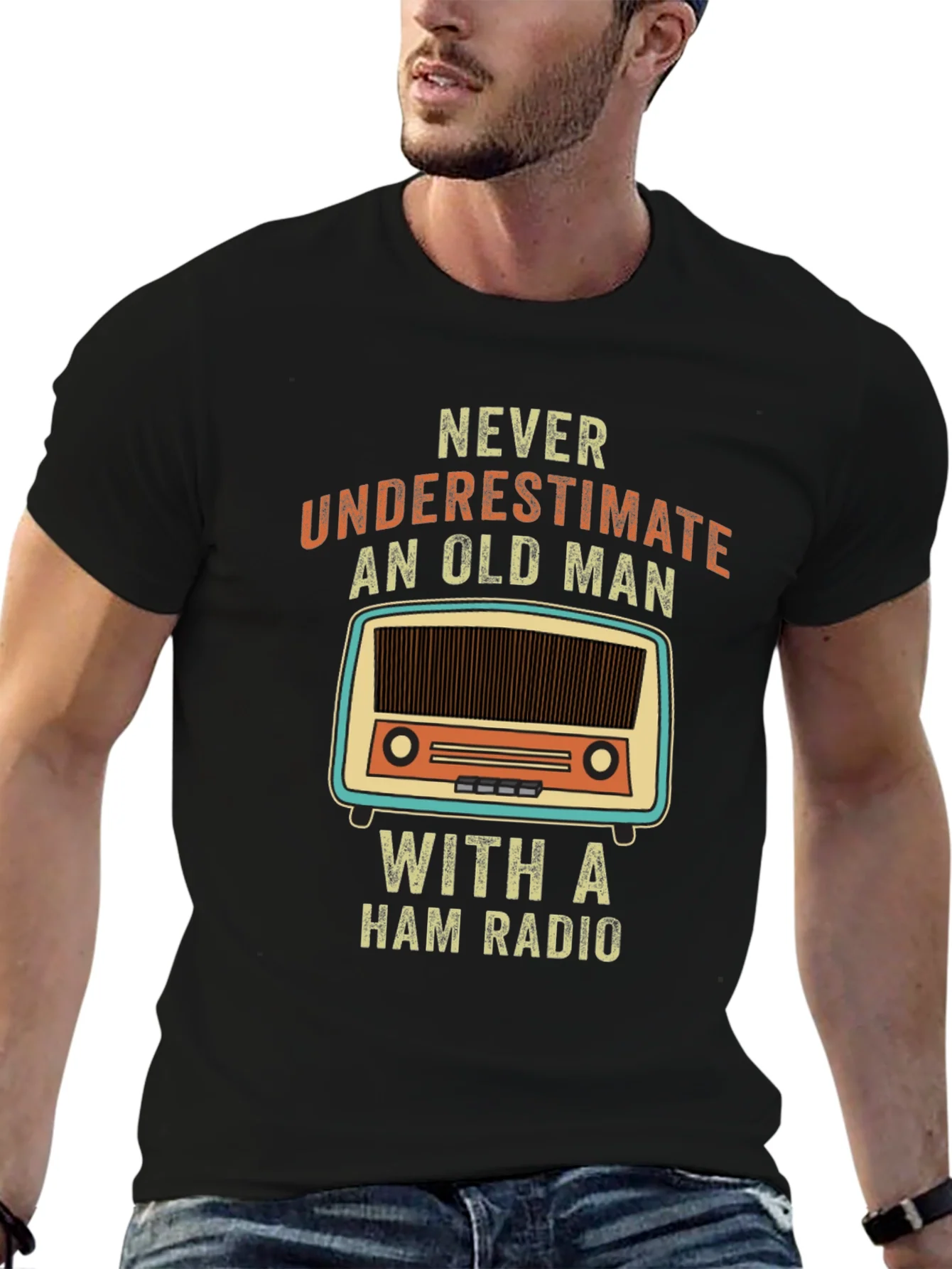 Camiseta Negra Hombre Radioaficionado - Nunca Subestimes