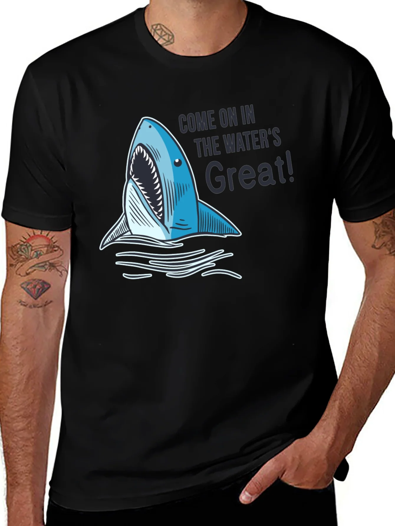 Camiseta Tibur¨®n: ?El Agua Est¨¢ Genial!