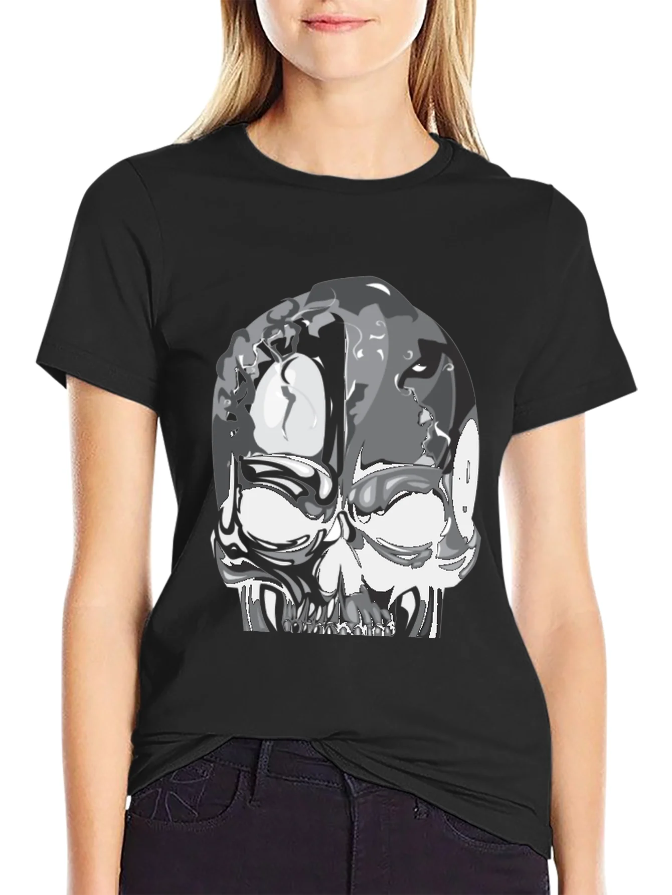 Camiseta Negra con Dise?o de Calavera Abstracta