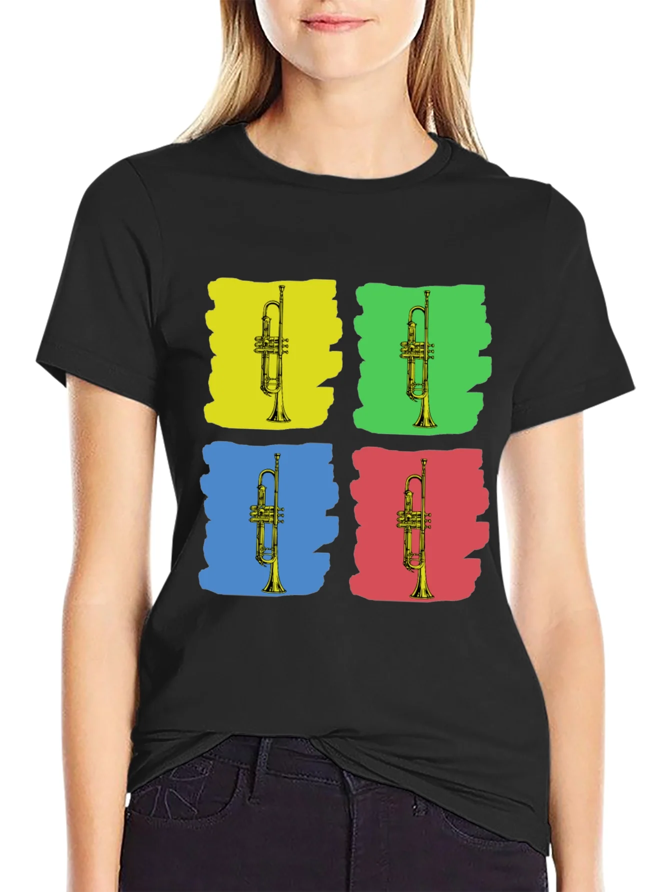 Camiseta Negra con Dise?o Trompetas Pop Art
