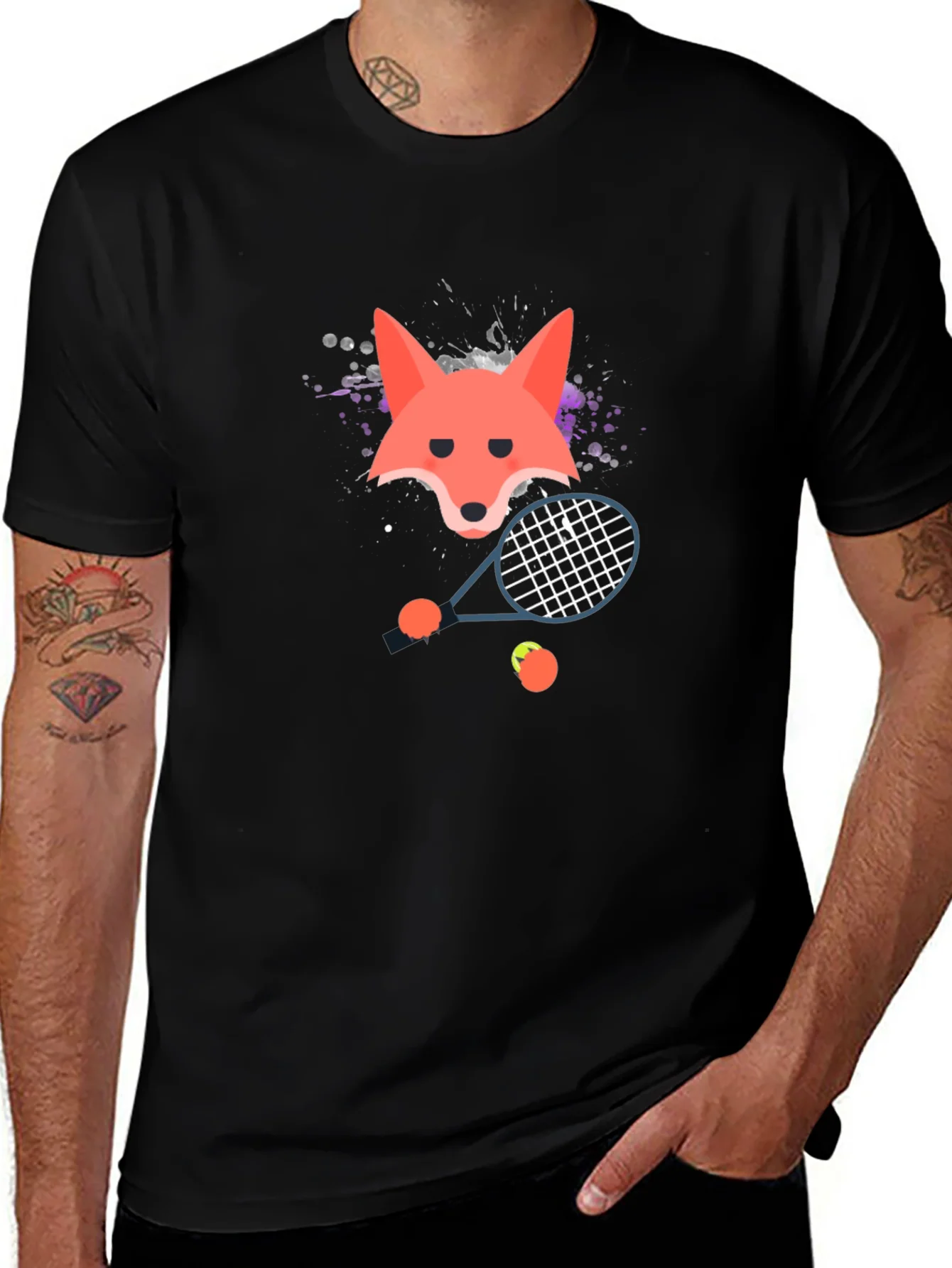 Camiseta Negra con Dise?o de Zorro Tenista