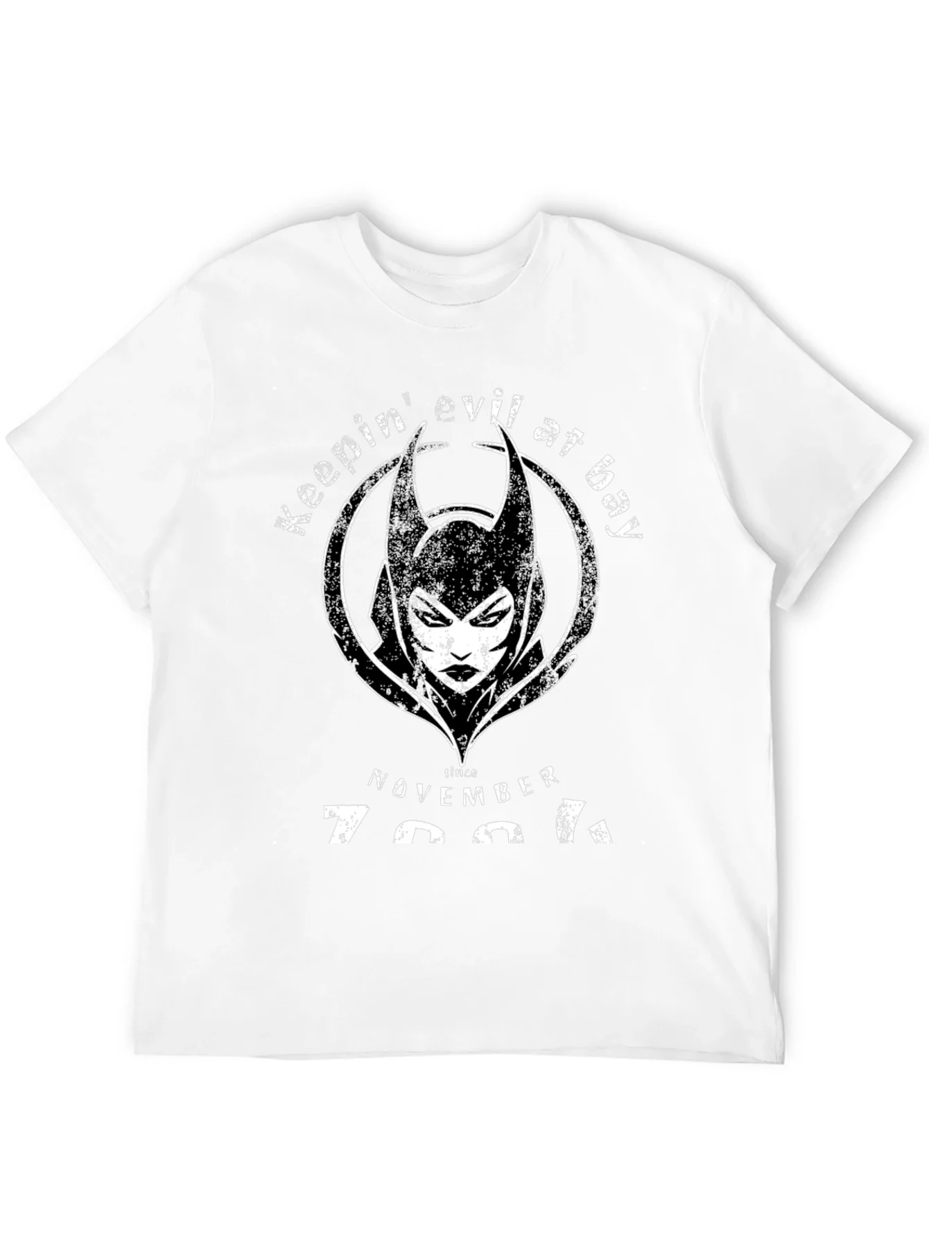 Camiseta Negra Keeping Evil at Bay Noviembre 7991