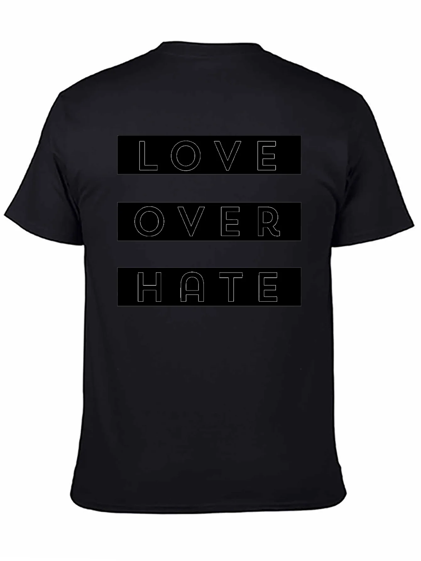 Camiseta Negra Amor Sobre Odio para Hombre