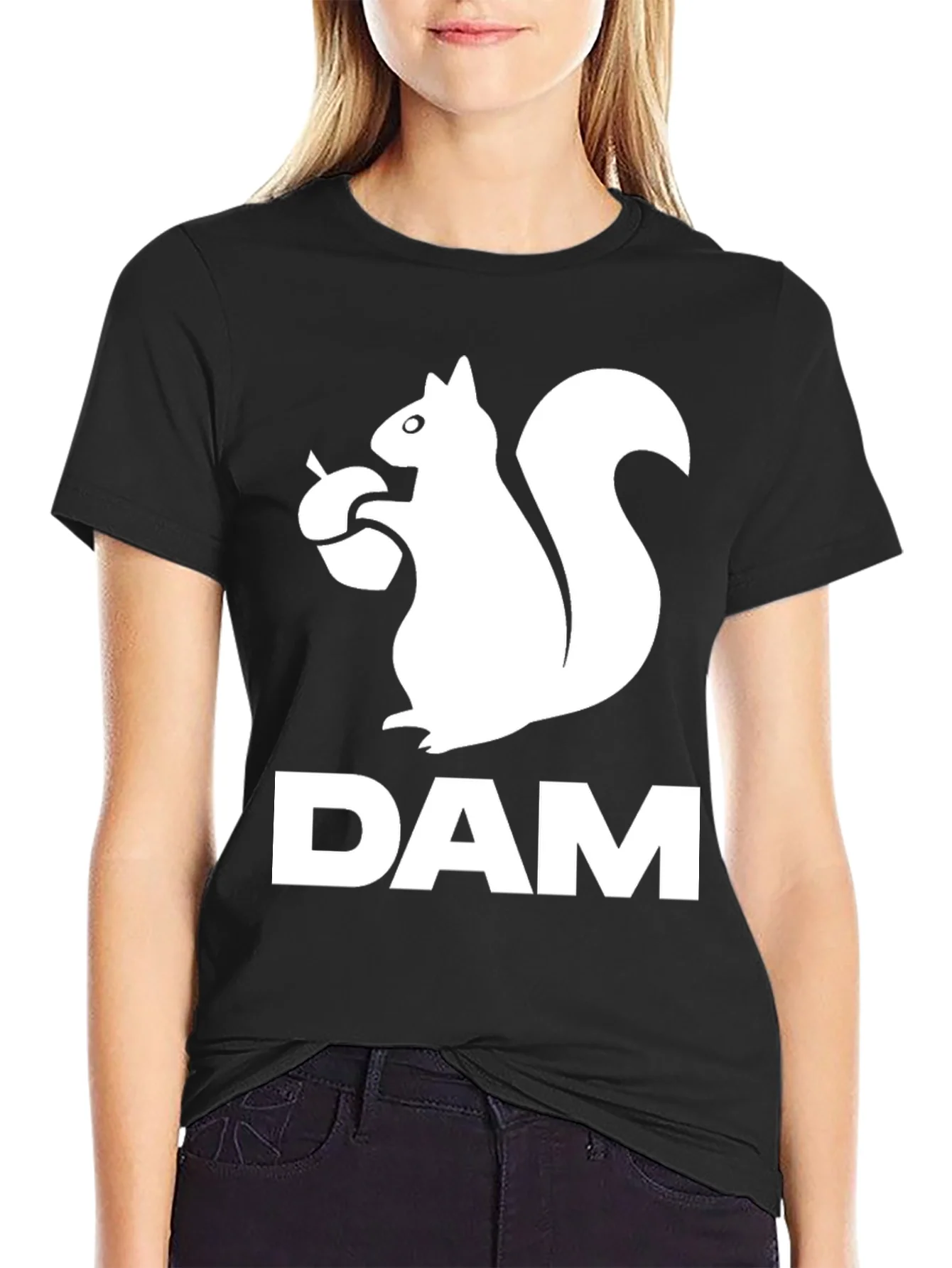 Camiseta Negra DAM Ardilla con Bellota