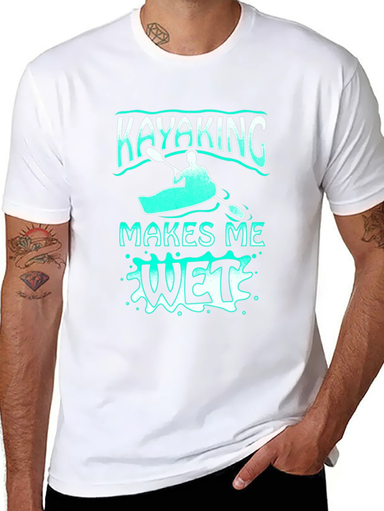 Camiseta Negra Kayaking Makes Me Wet