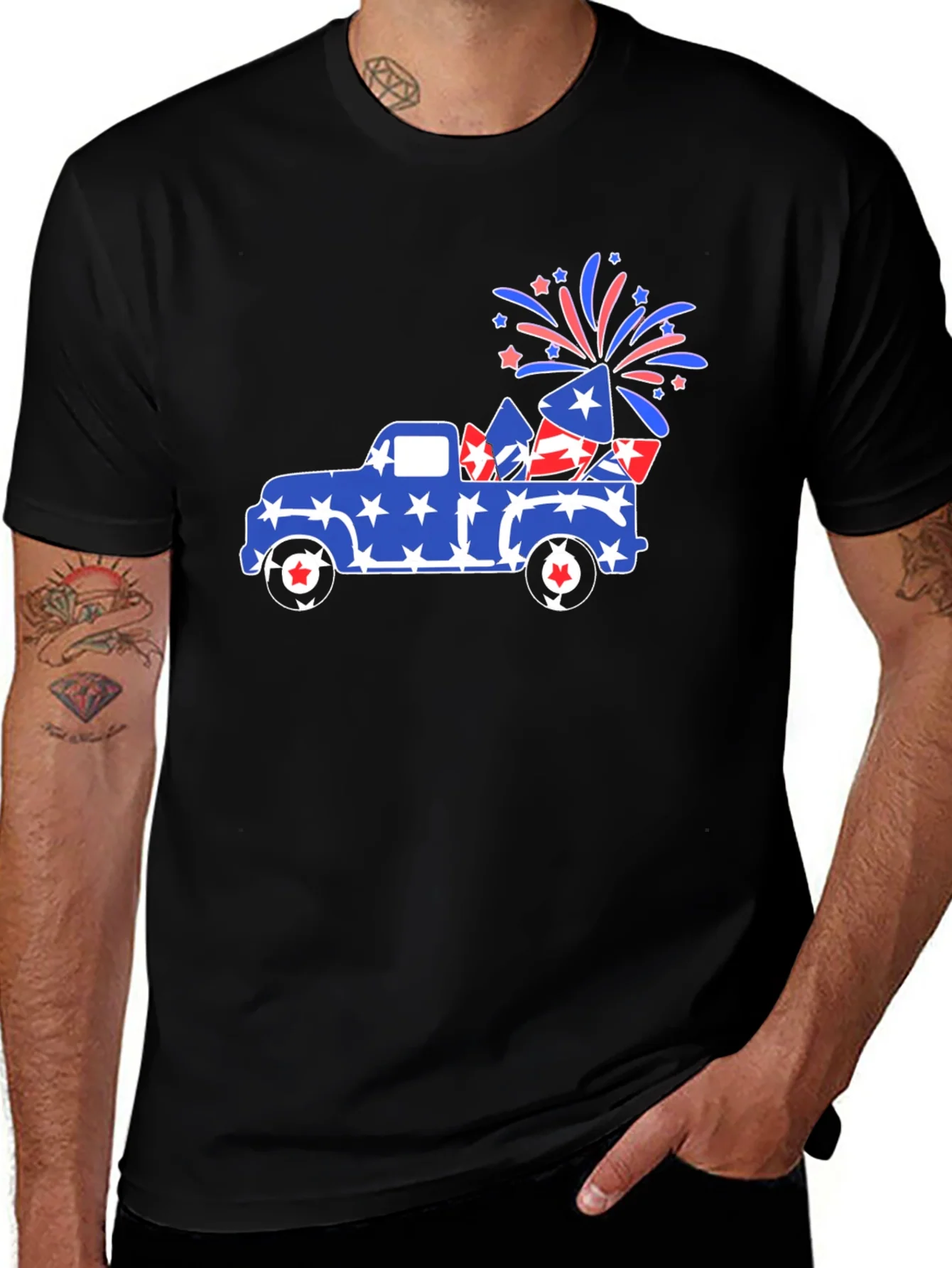 Camiseta Negra con Dise?o Festivo Camioneta Americana