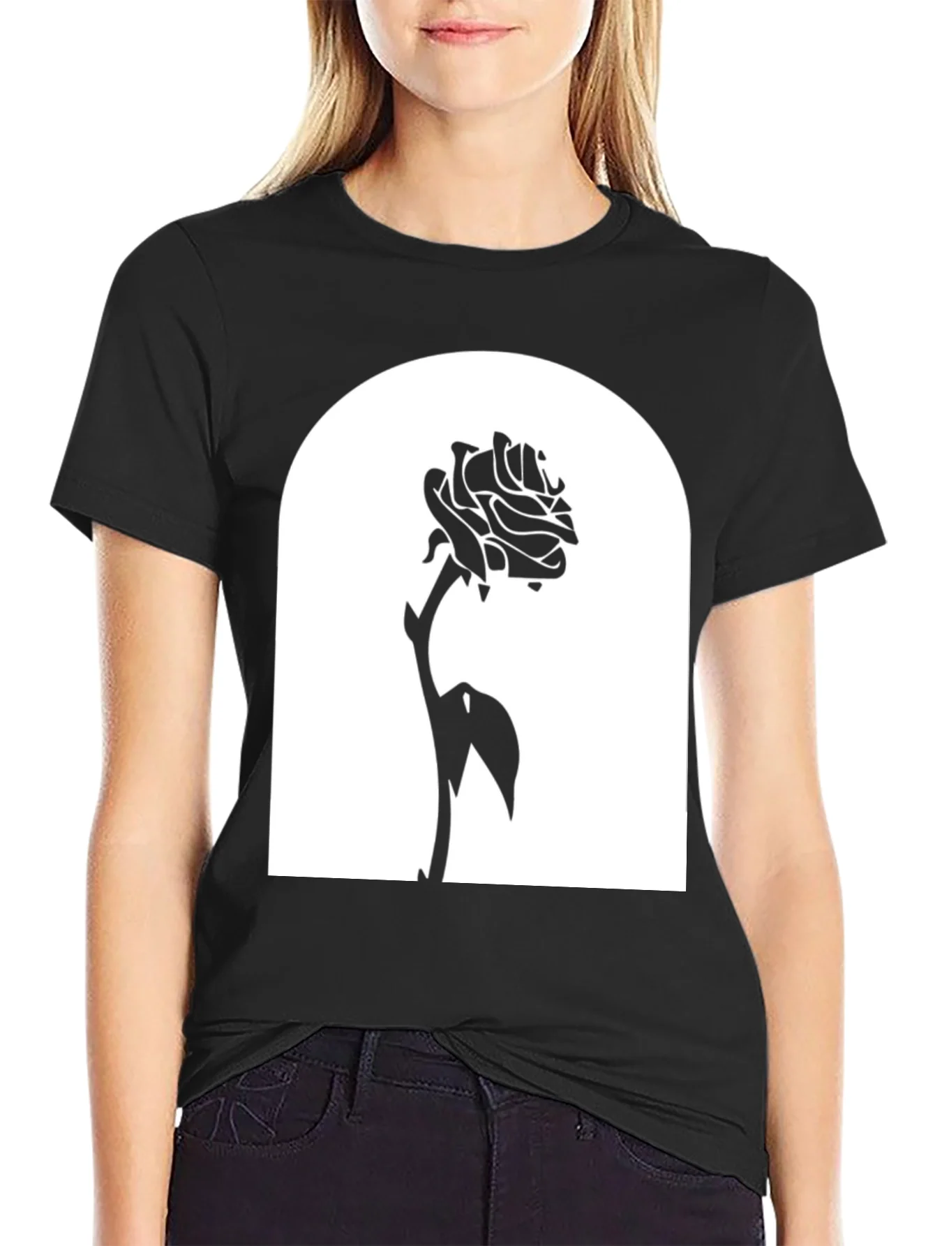 Camiseta Negra con Rosa en Marco Blanco