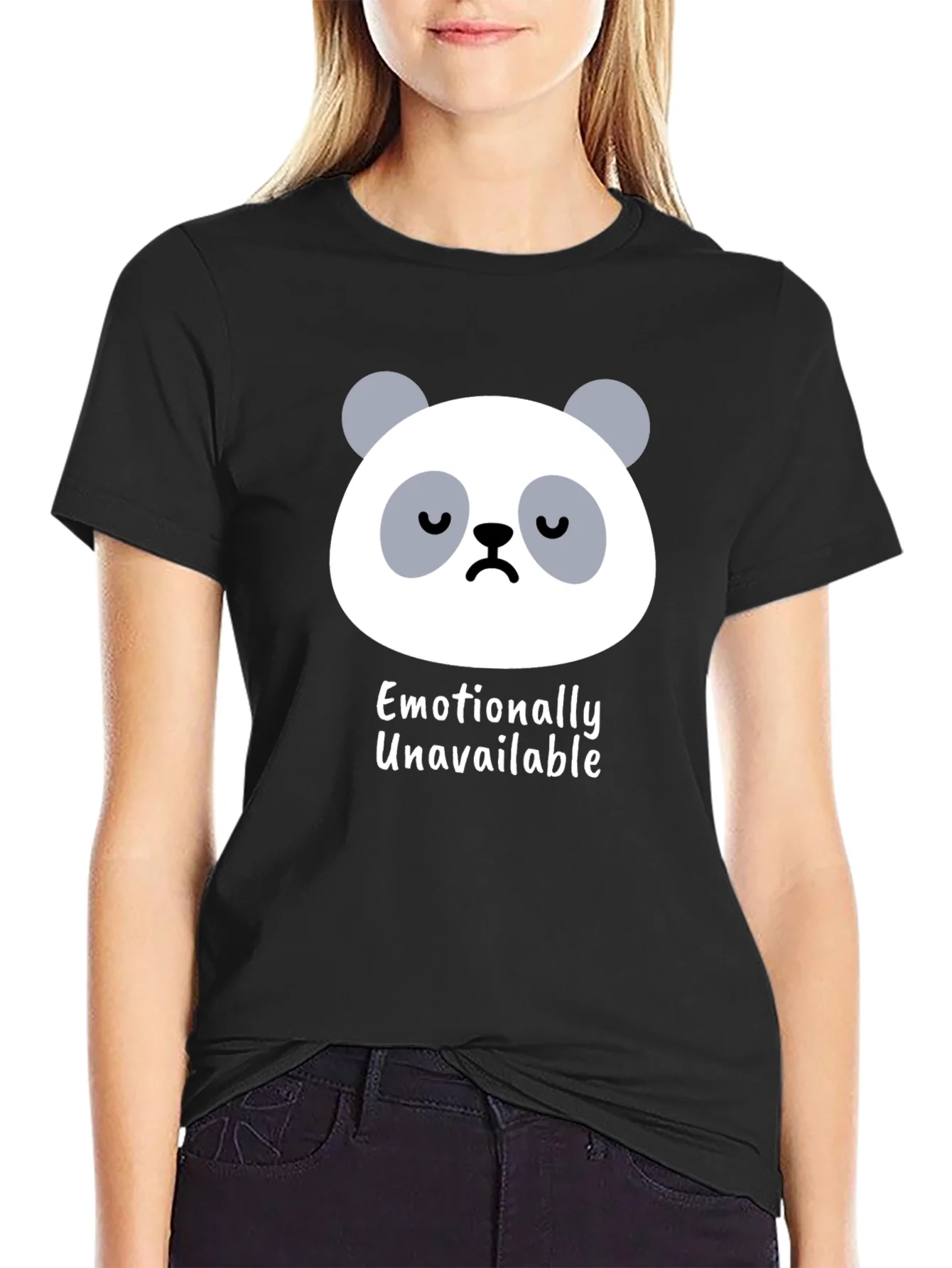Camiseta Negra con Panda Emocionalmente No Disponible