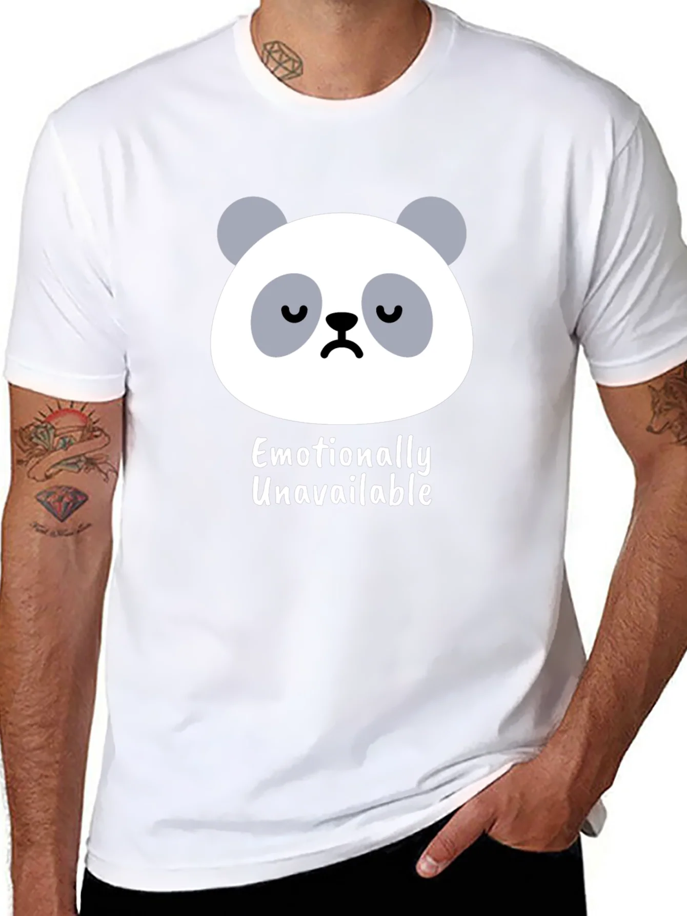 Camiseta Negra con Panda Emocionalmente No Disponible