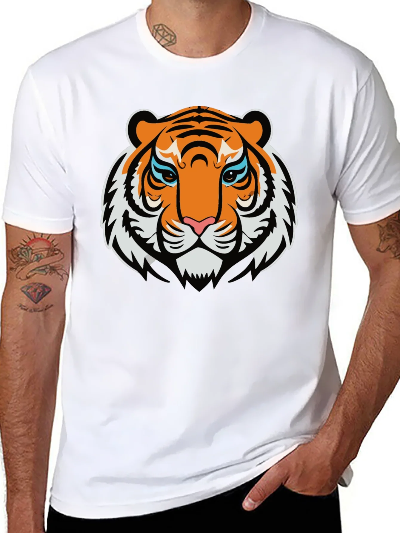 Camiseta Negra con Dise?o Tigre Naranja