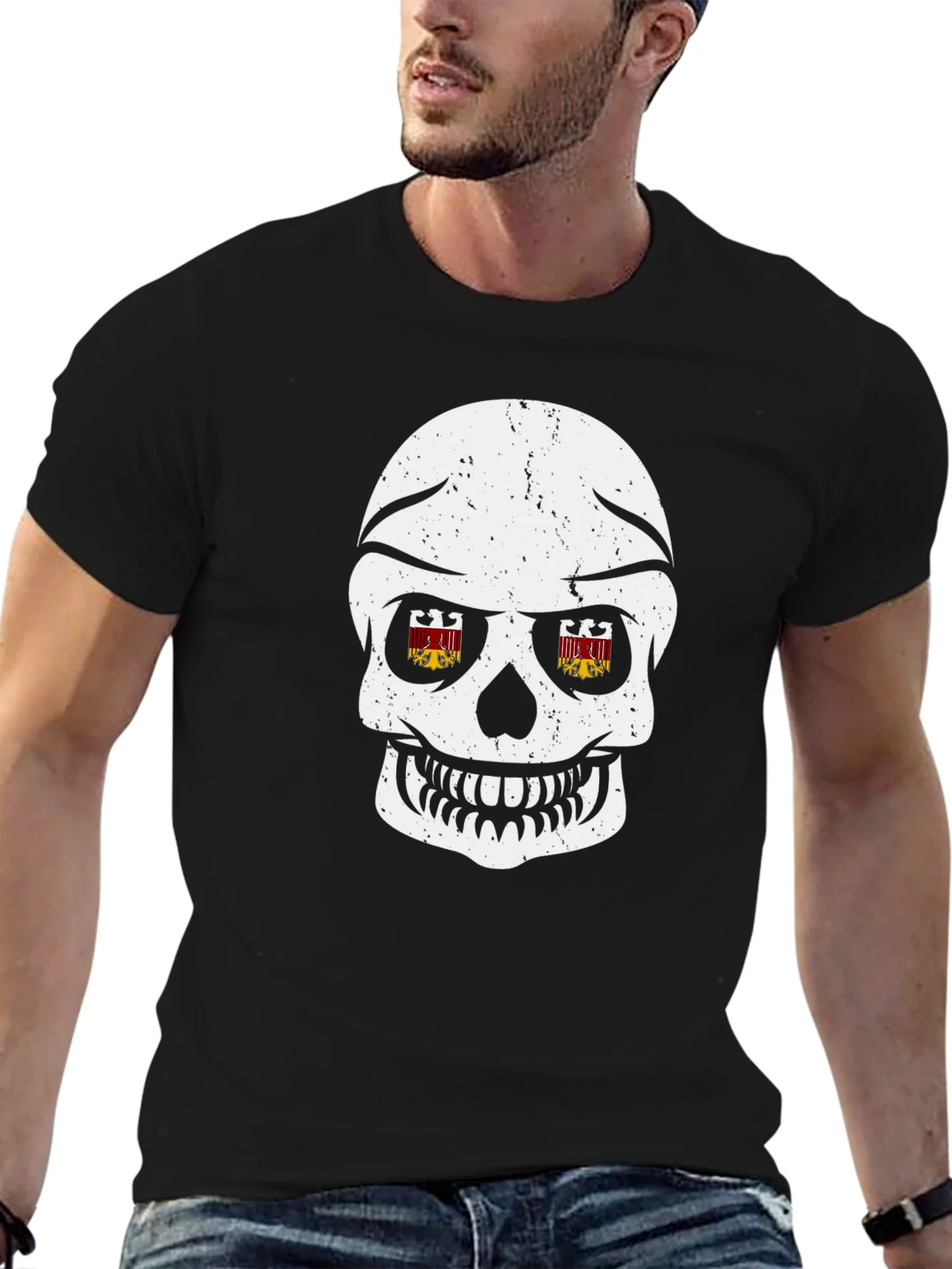 Camiseta Negra con Calavera y Escudos en Ojos