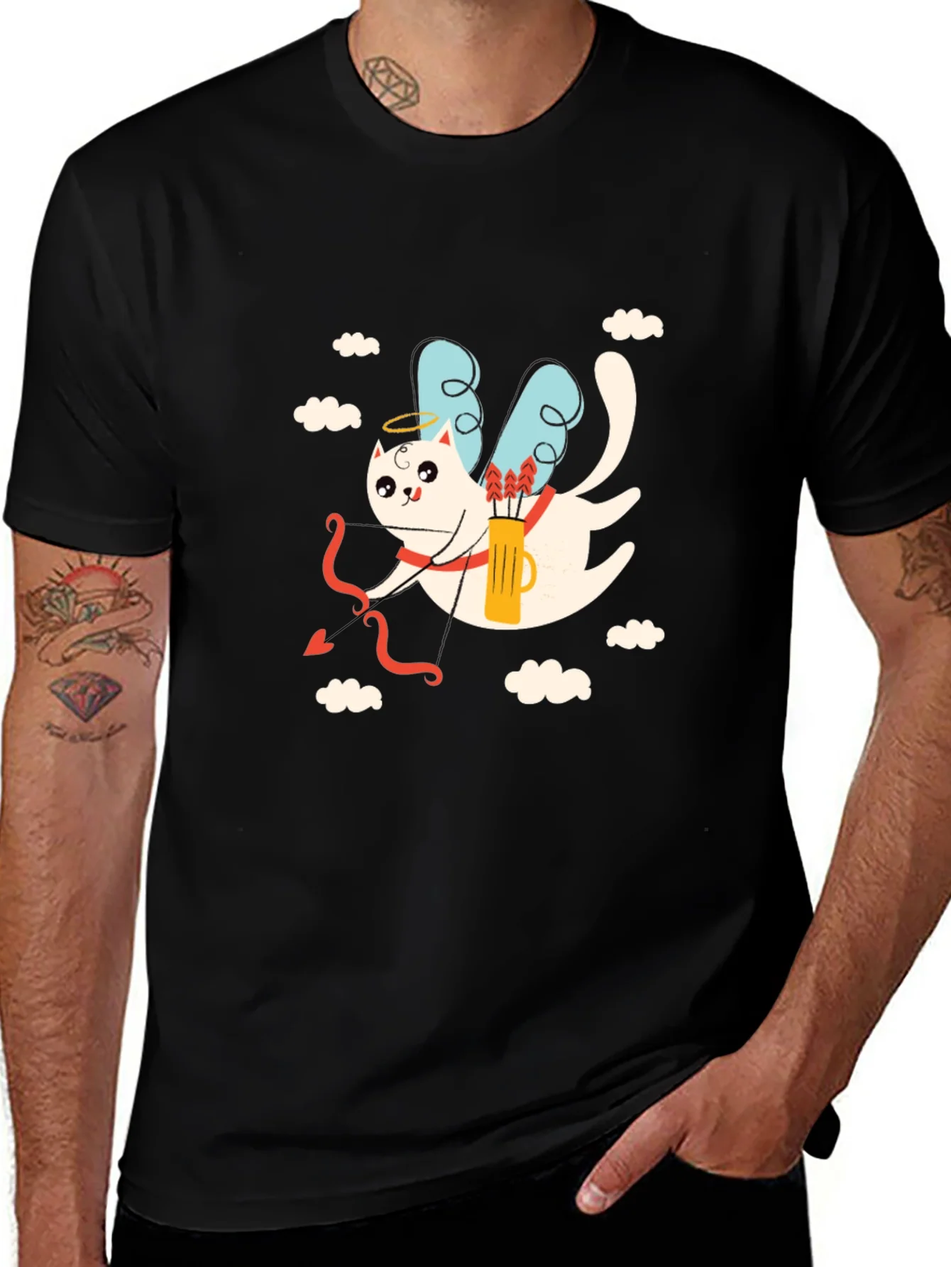 Camiseta Negra con Dise?o de Cupido Gatuno