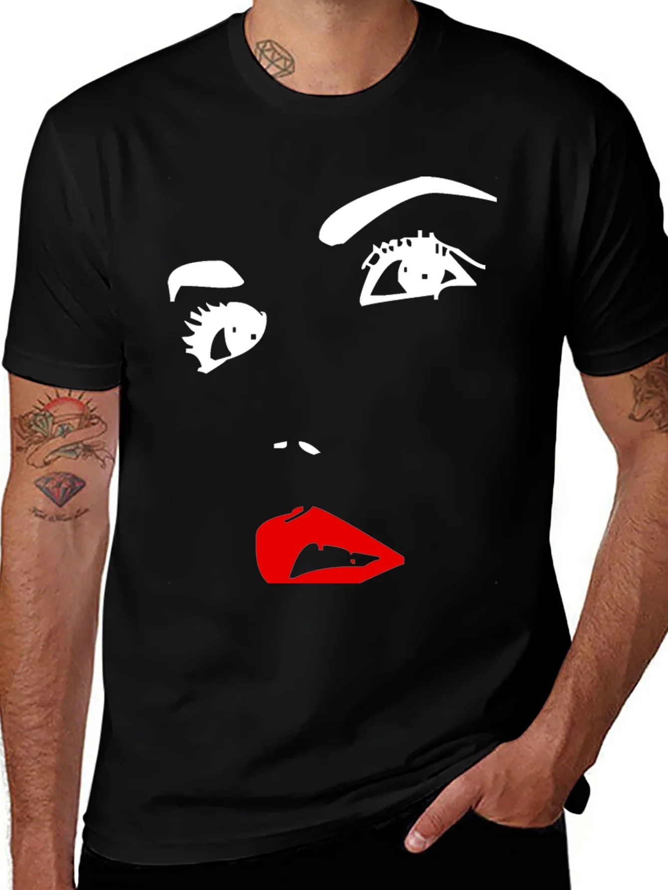 Camiseta Negra con Dise?o Abstracto de Rostro Femenino