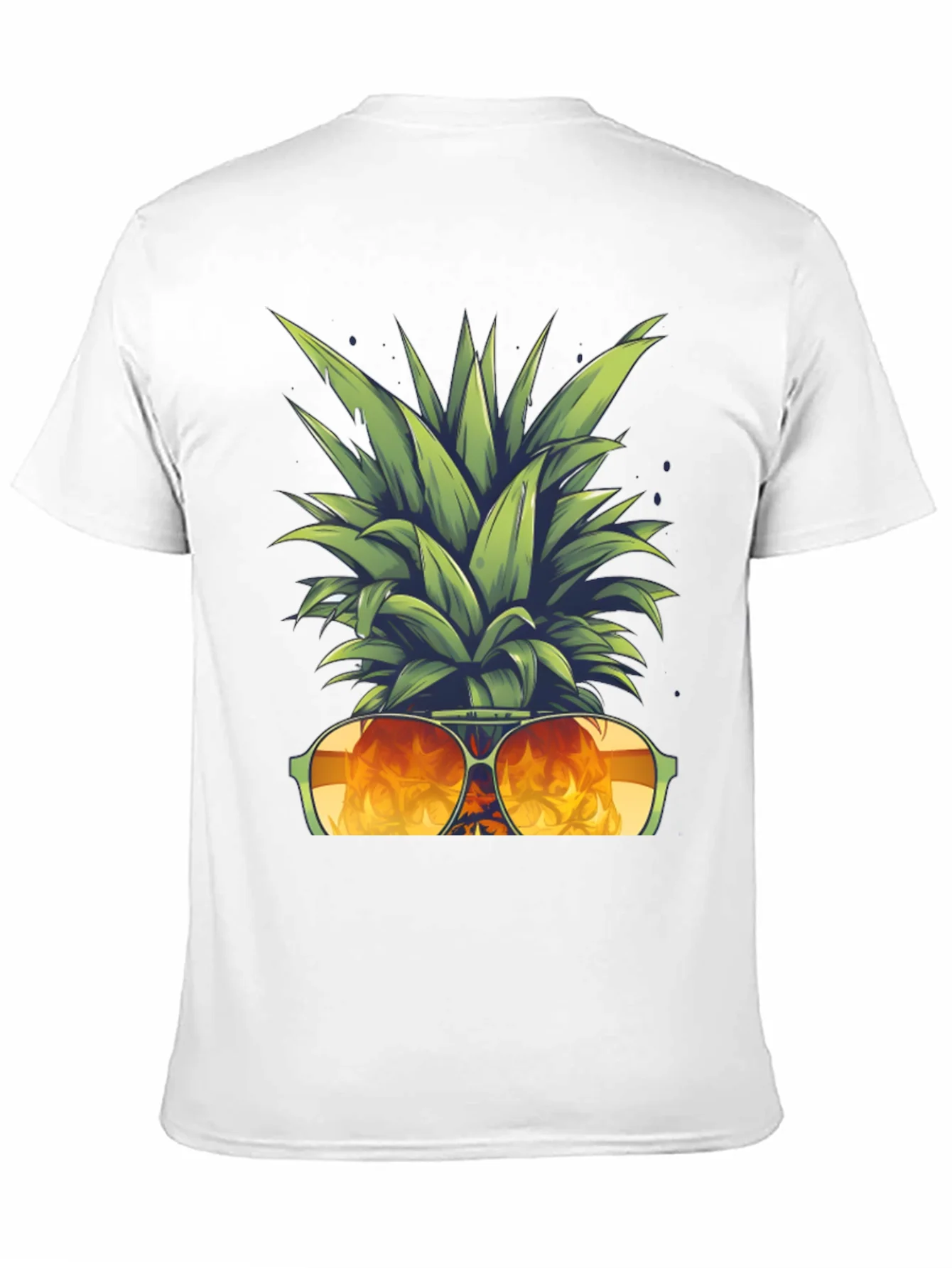 Camiseta Negra Estampada Pi?a con Gafas