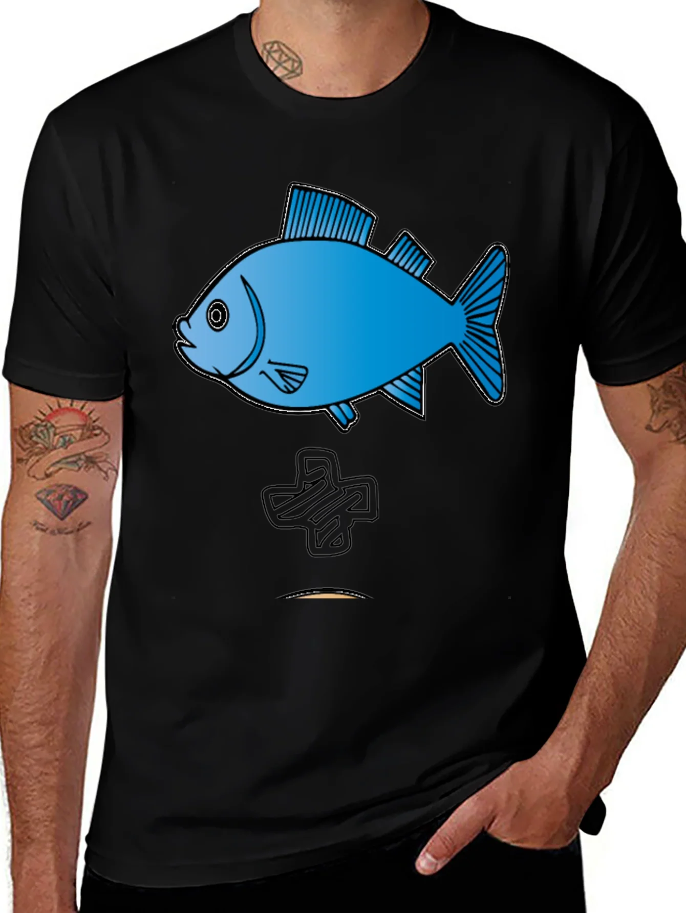 Camiseta Negra con Dise?o de Pez Azul