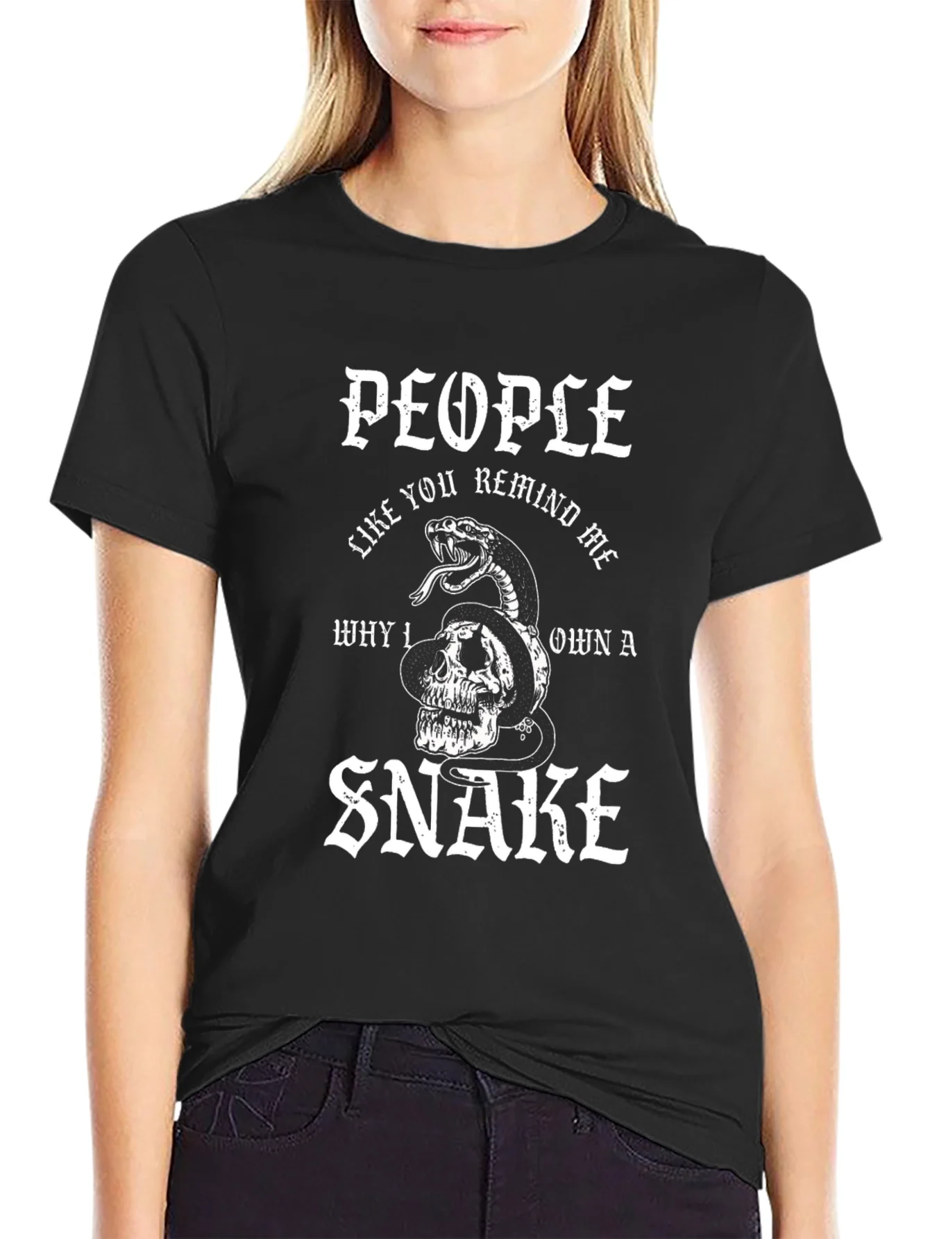 Camiseta Negra con Dise?o de Serpiente y Cr¨¢neo