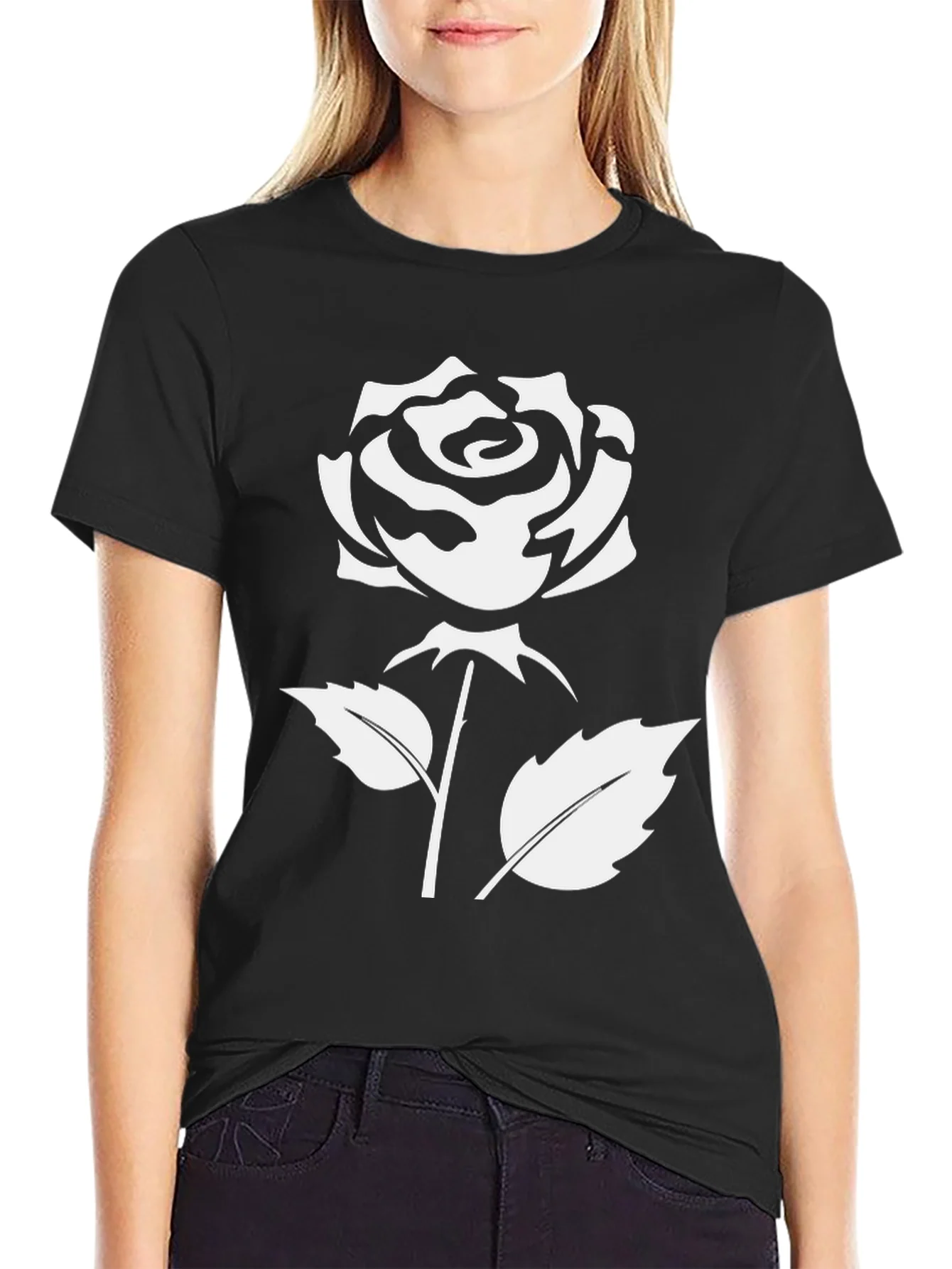 Camiseta Negra con Rosa Blanca Estilizada