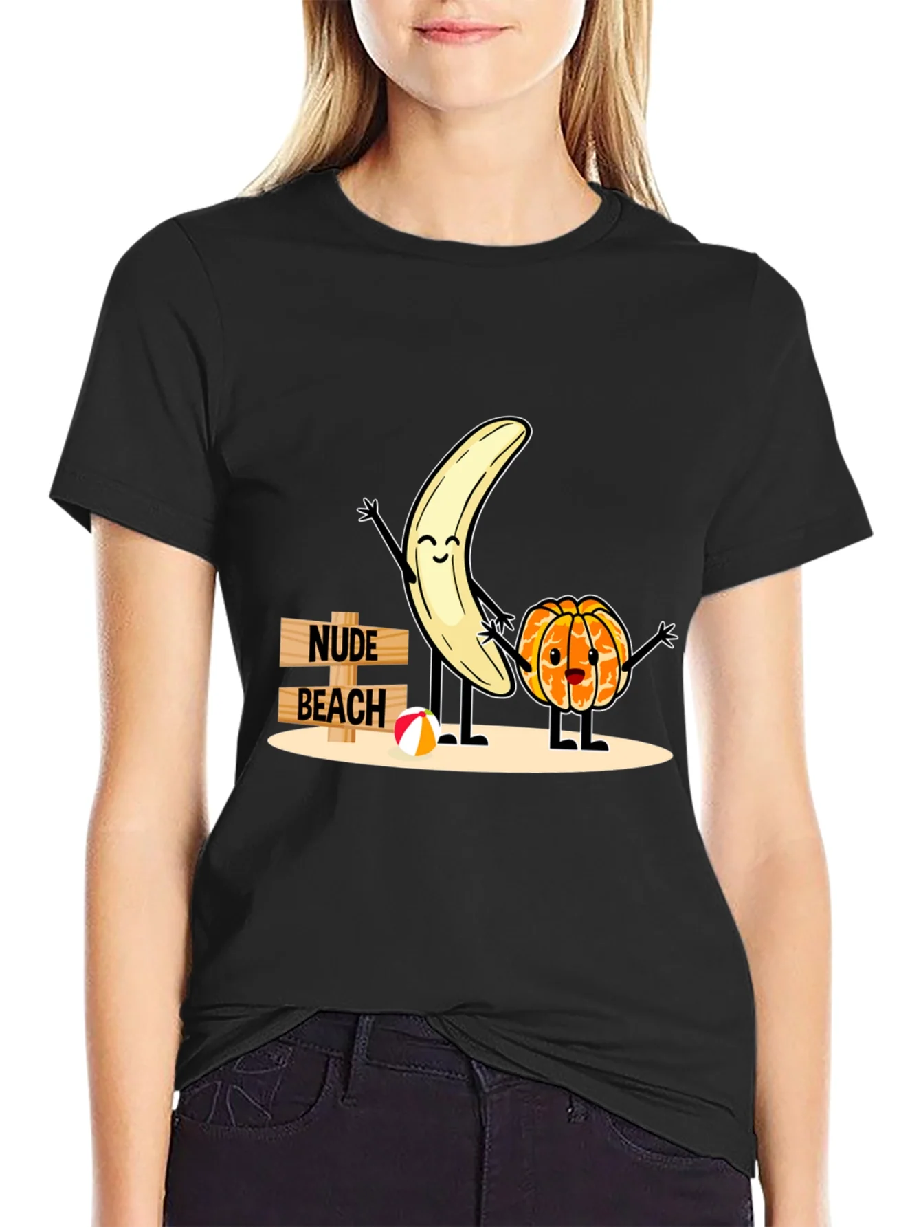 Camiseta Negra Humor¨ªstica: Playa Nudista Frutal