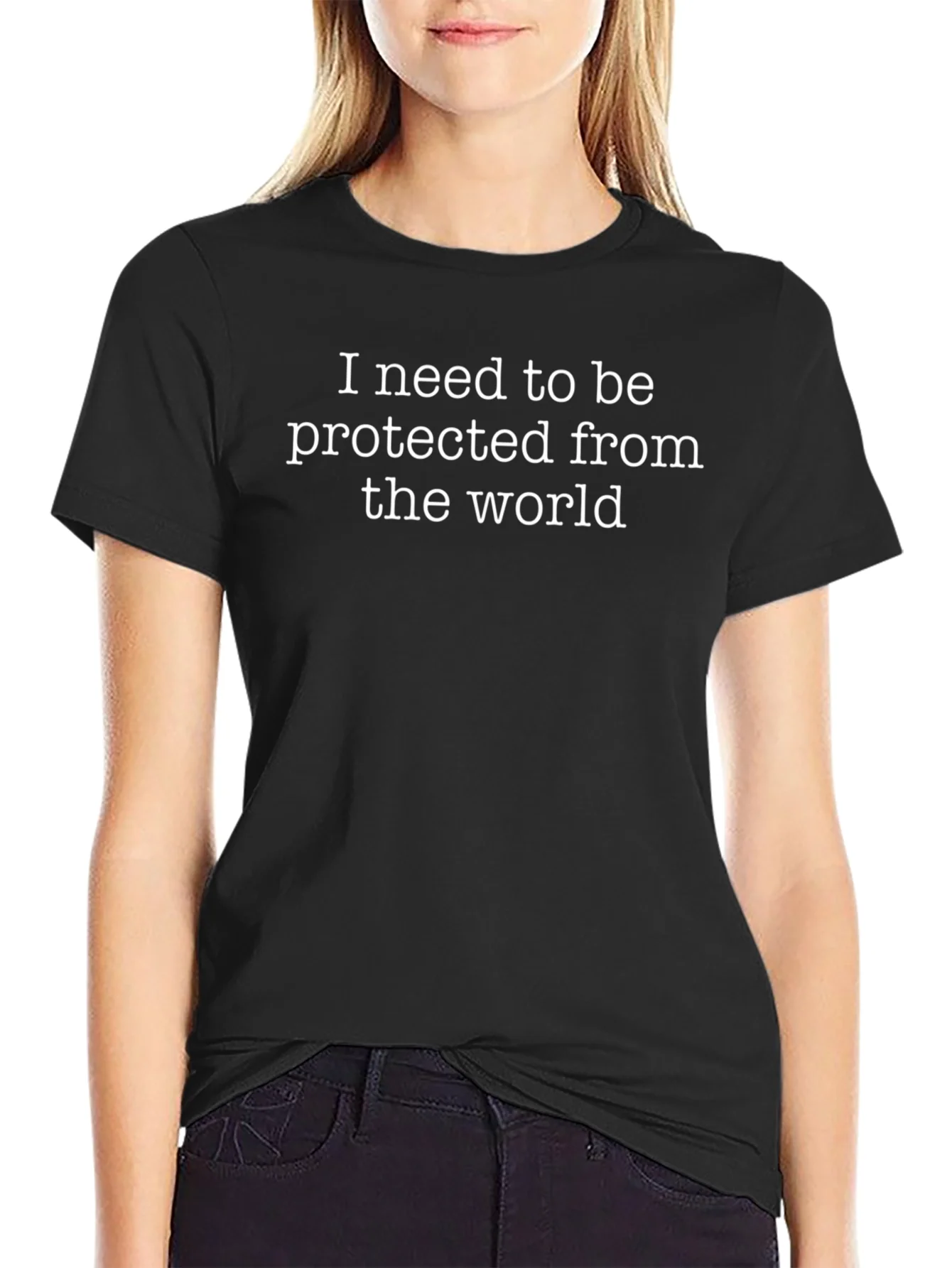 Camiseta Negra: Necesito Protecci¨®n del Mundo