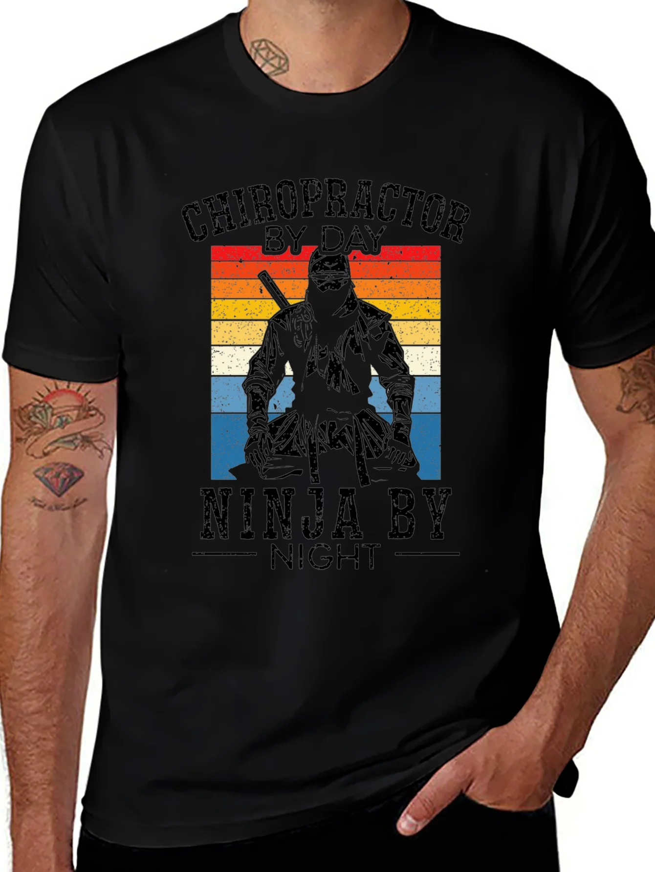 Camiseta Negra: Quiropr¨¢ctico de D¨ªa Ninja de Noche
