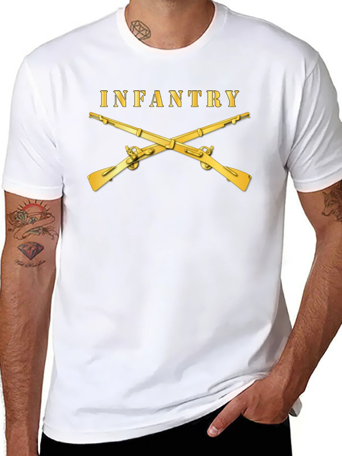 Camiseta Negra Infantry con Mosquetones Dorados