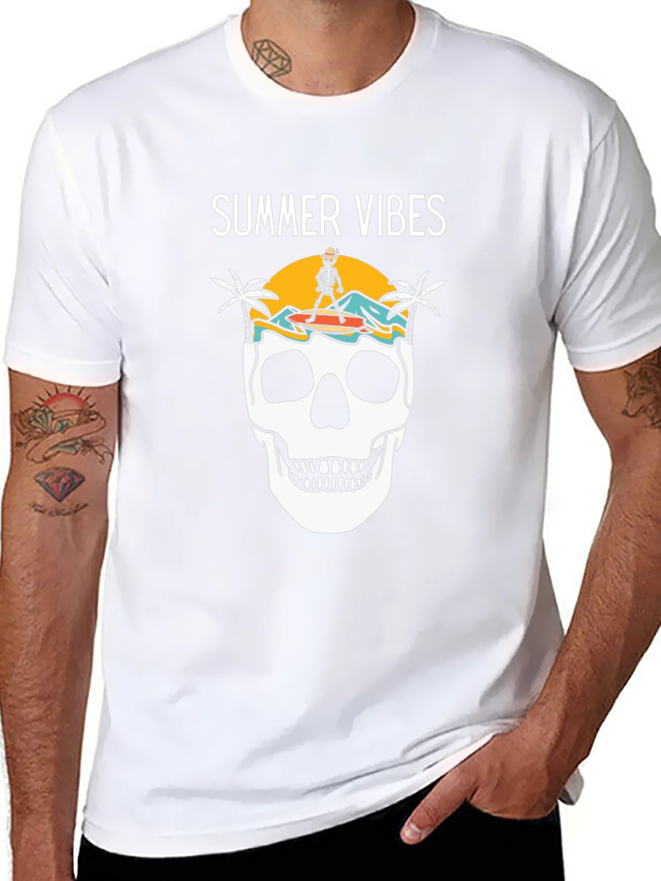 Camiseta Negra Summer Vibes con Calavera Surfista