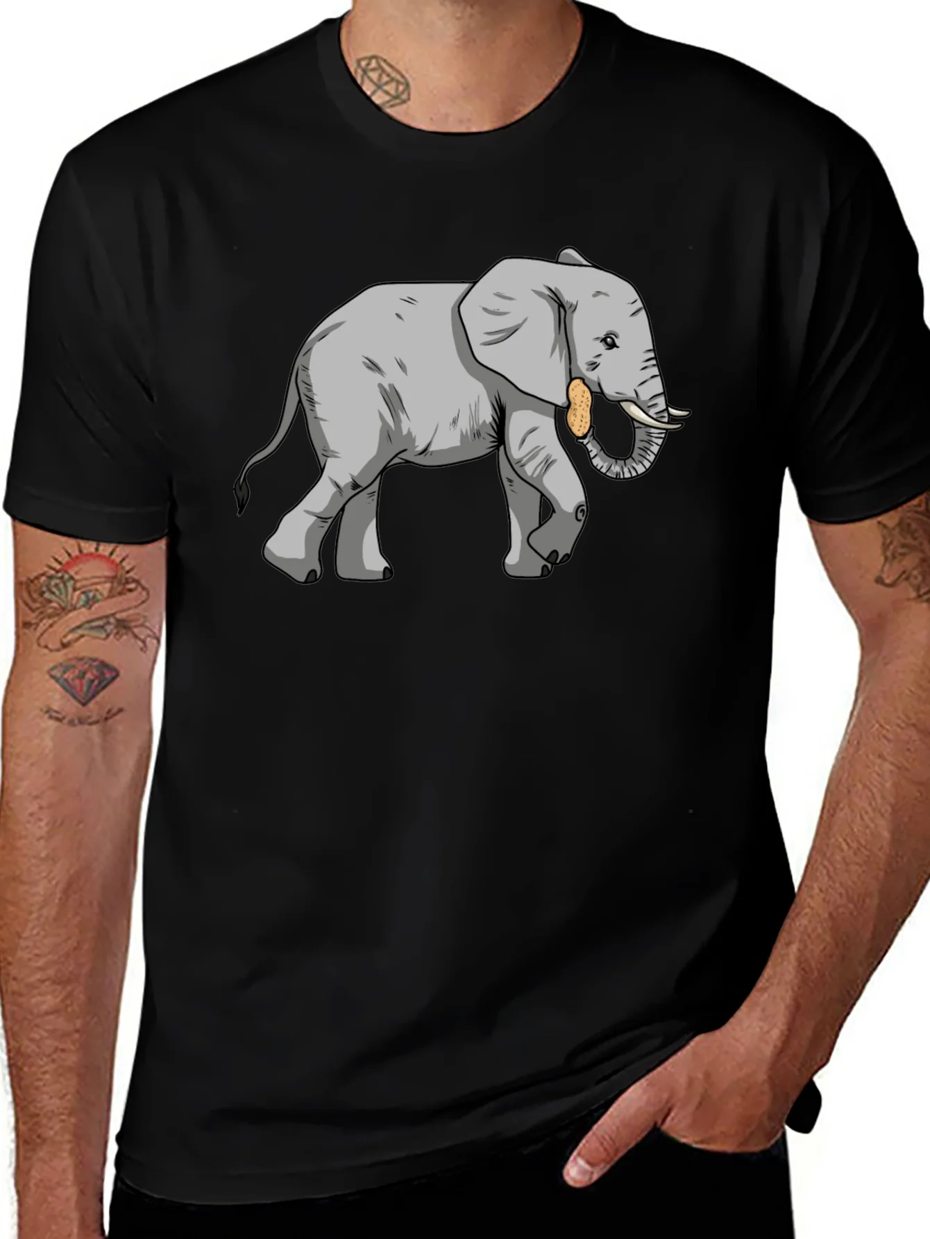 Camiseta Negra con Dise?o de Elefante con Cacahuete