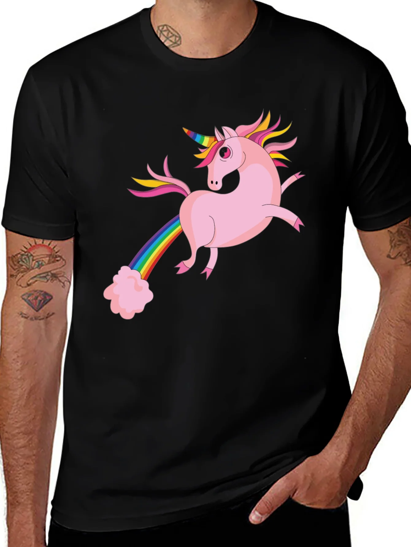 Camiseta Negra con Unicornio Arco¨ªris