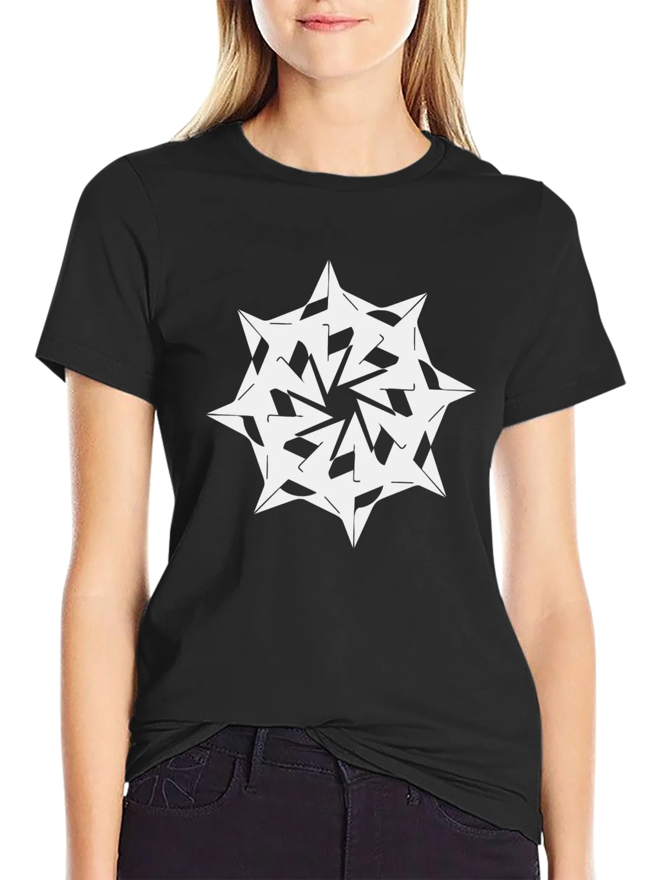 Camiseta Negra con Dise?o Abstracto Blanco