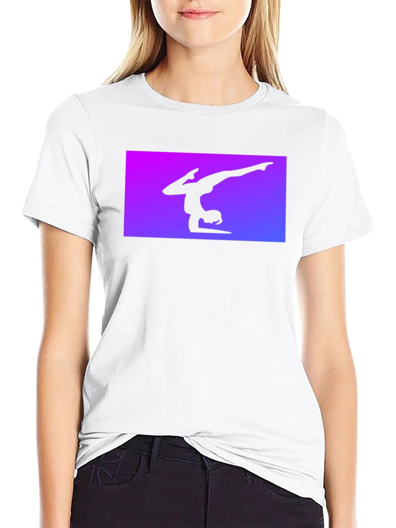 Camiseta Negra con Silueta de Gimnasta